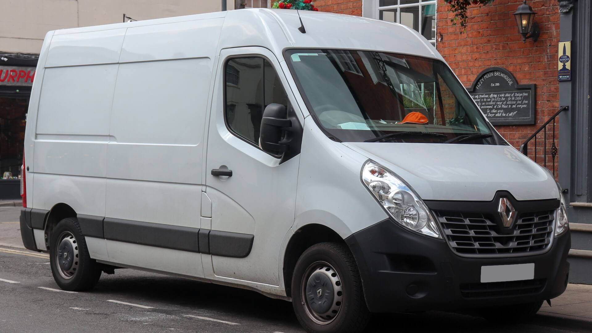 Photo of a Renault Master van parked up