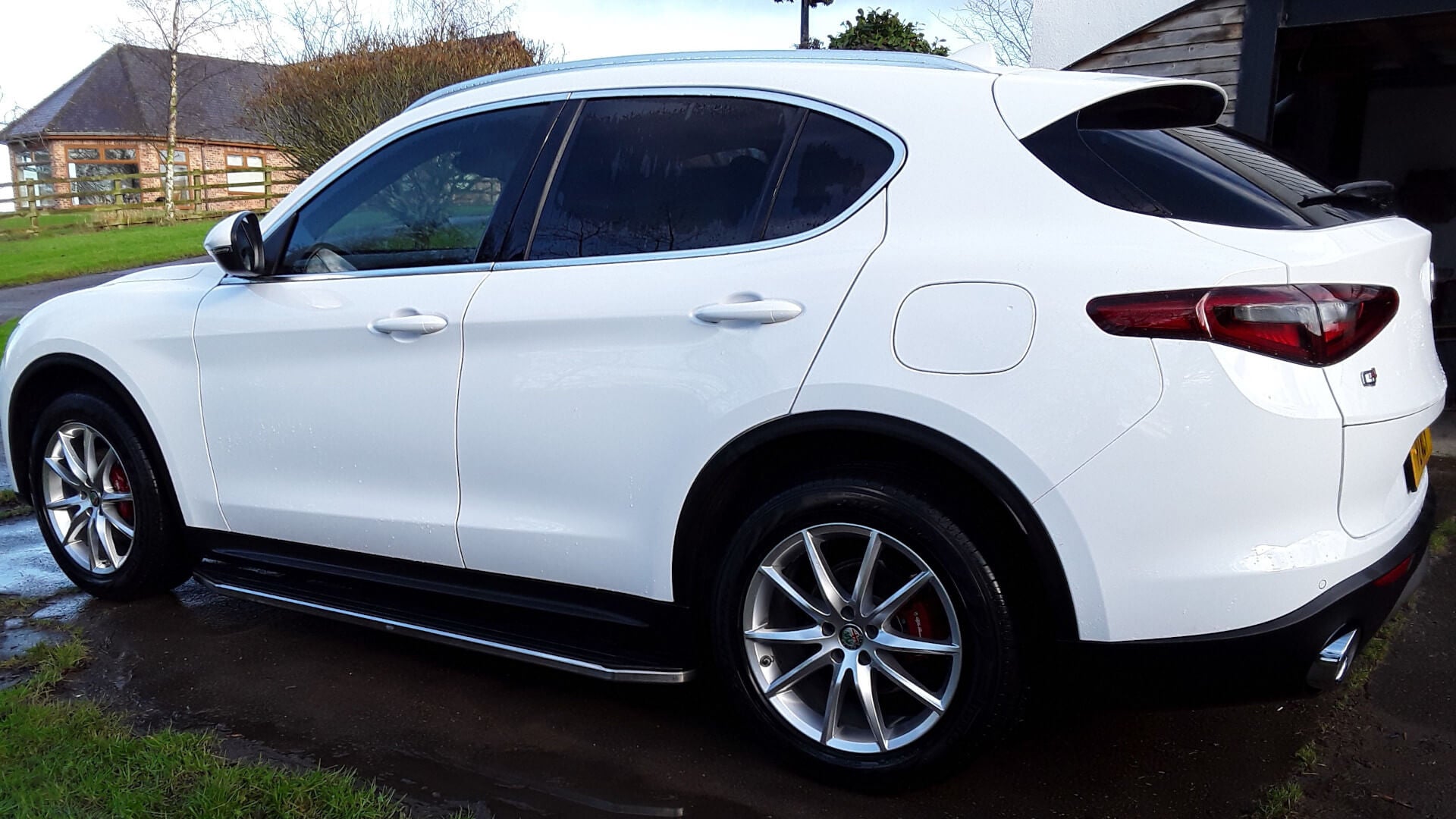 Direct4x4 Accessories for Alfa Romeo Stelvio Vehicles