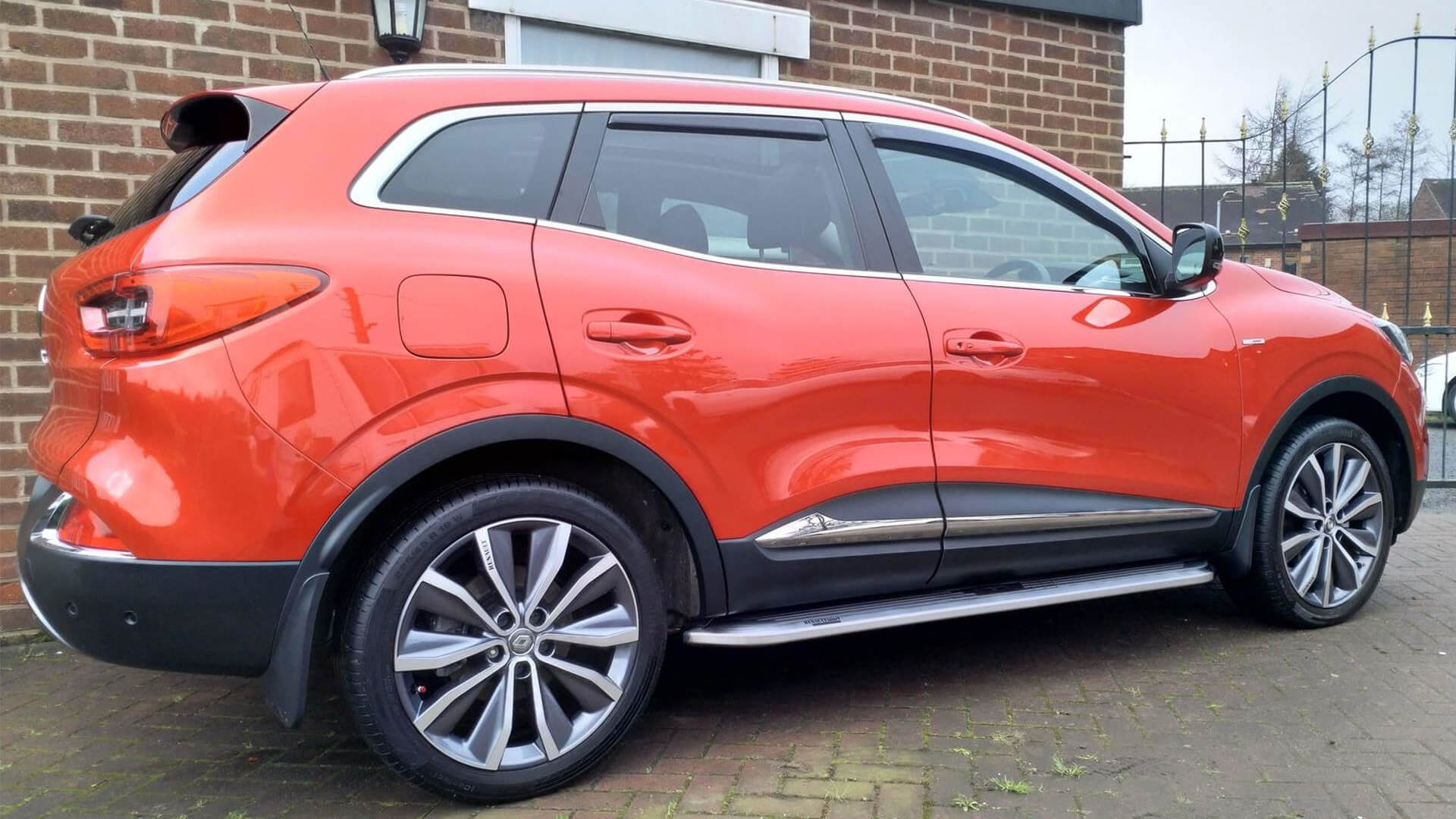 Direct4x4 Accessories for Renault Vehicles