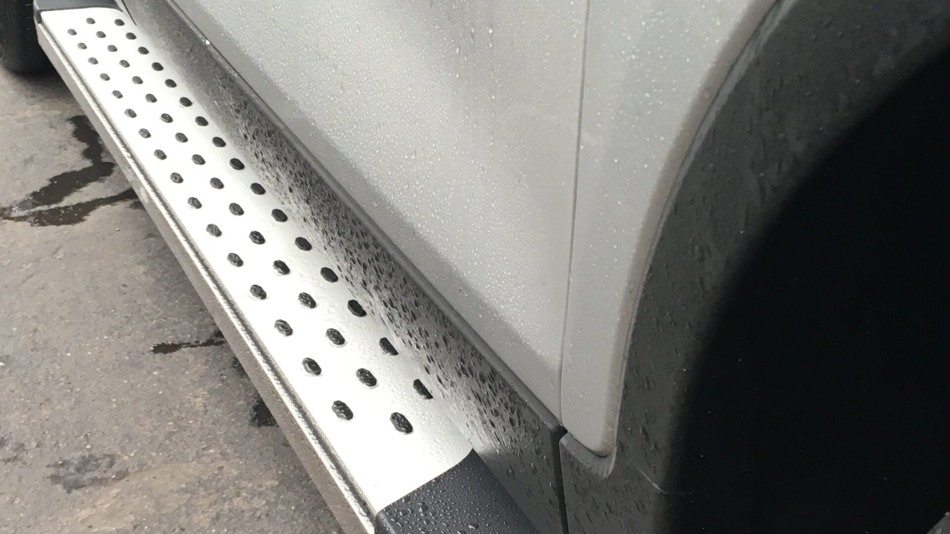 Direct4x4 Side Steps, Side Bars & Running Boards