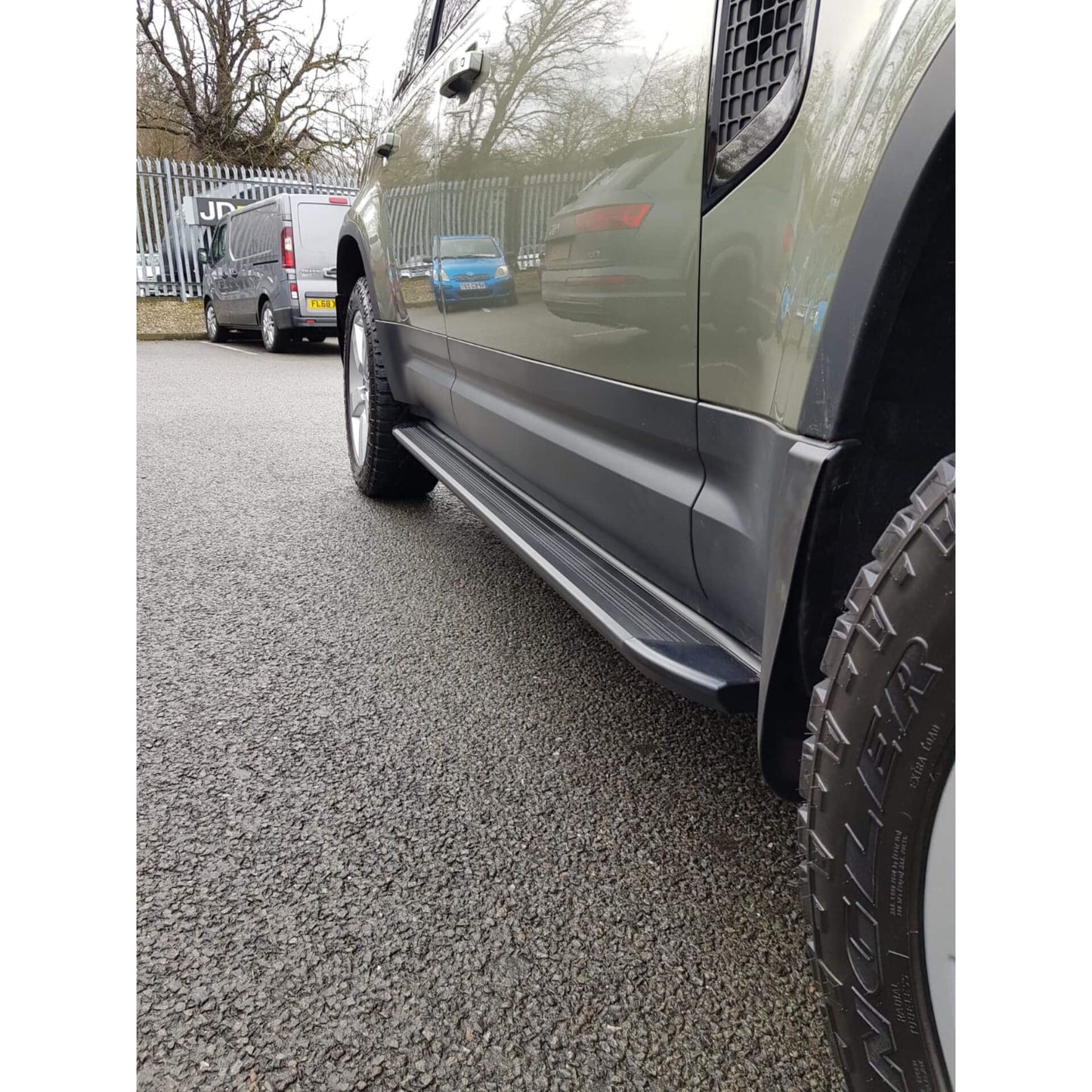Direct4x4 Side Steps and Bars Orca Side Steps Running Boards for the Land Rover Defender 110 2020+
