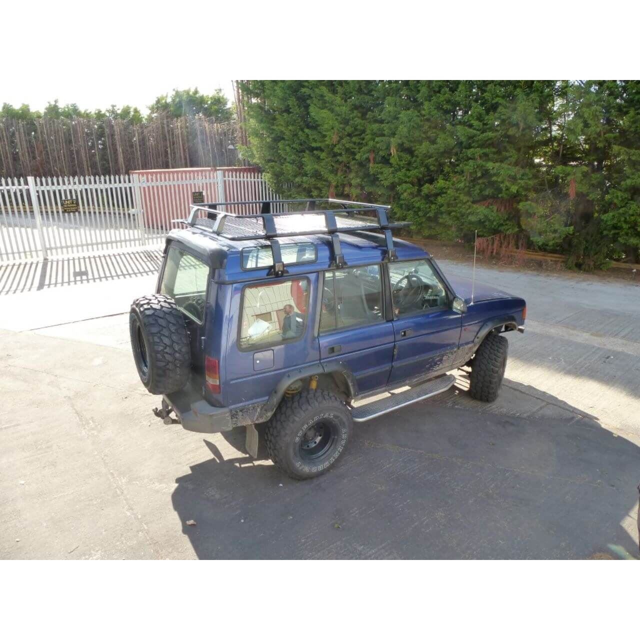 Direct4x4 Roof Racks Expedition Aluminium Full Basket Roof Rack for Land Rover Discovery 1 and 2