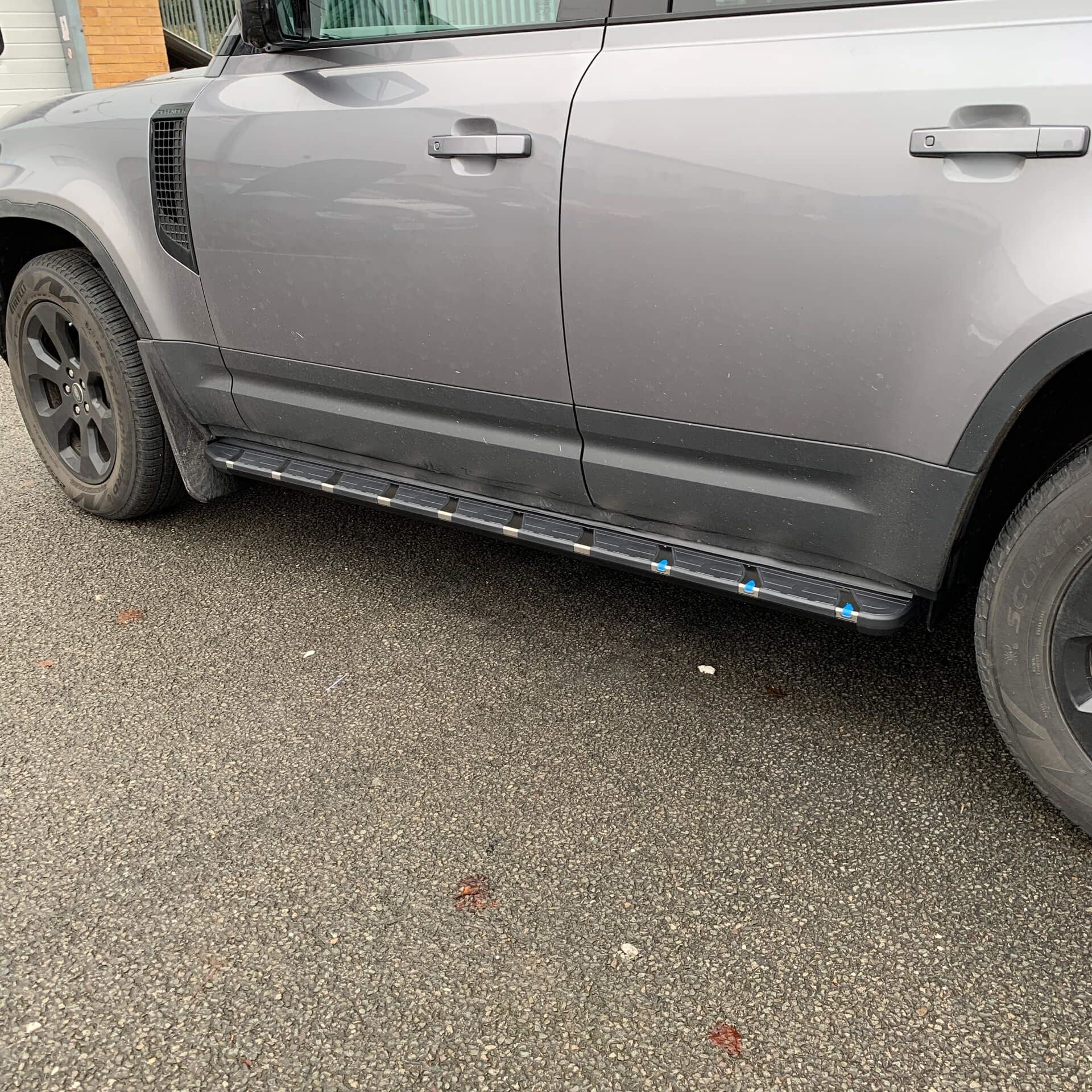 Direct4x4 Side Steps and Bars Aftermarket Side Steps Running Boards for the Land Rover Defender 110 2020+