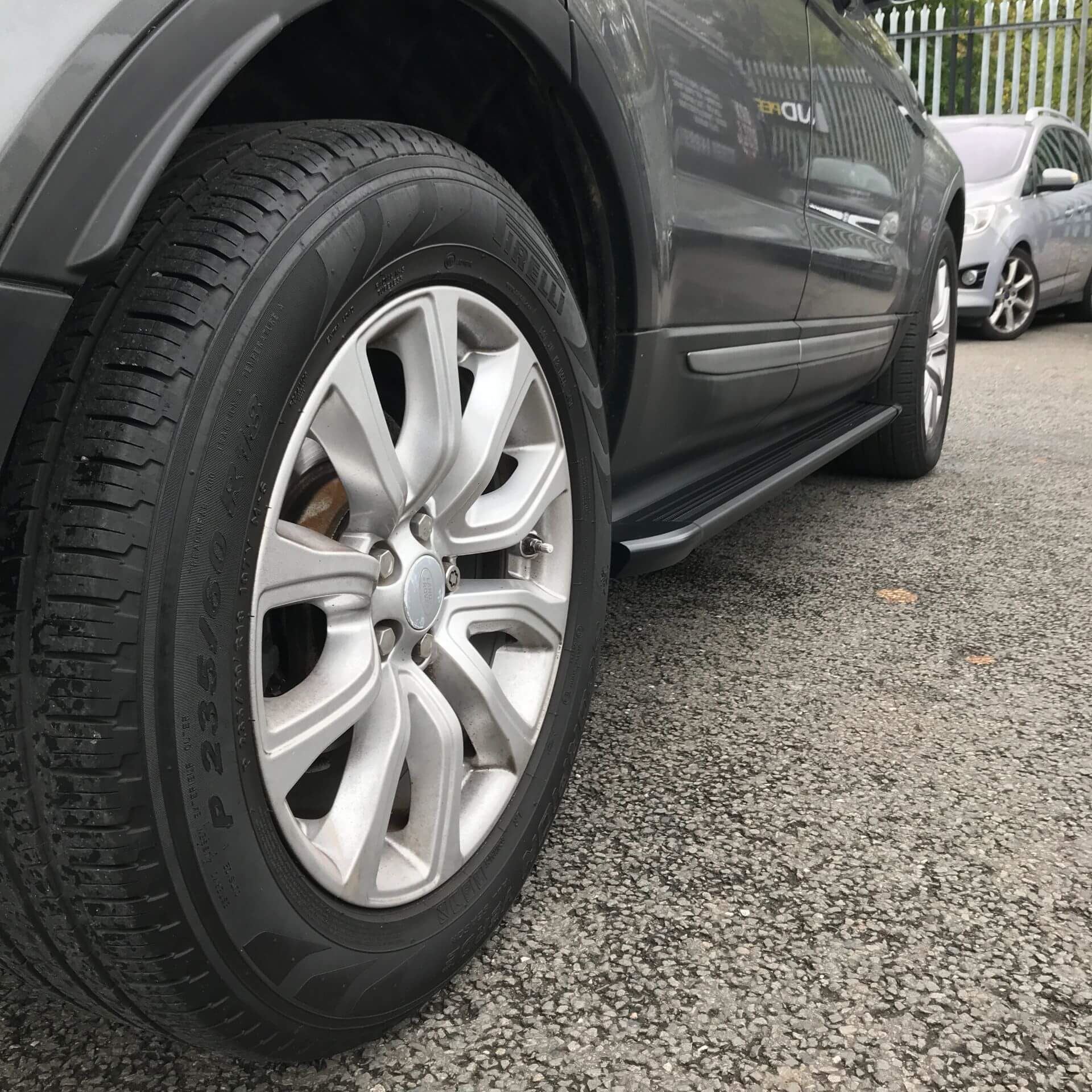 Direct4x4 Side Steps and Bars Puma Side Steps Running Boards for Range Rover Evoque Pure and Prestige 2011-2018