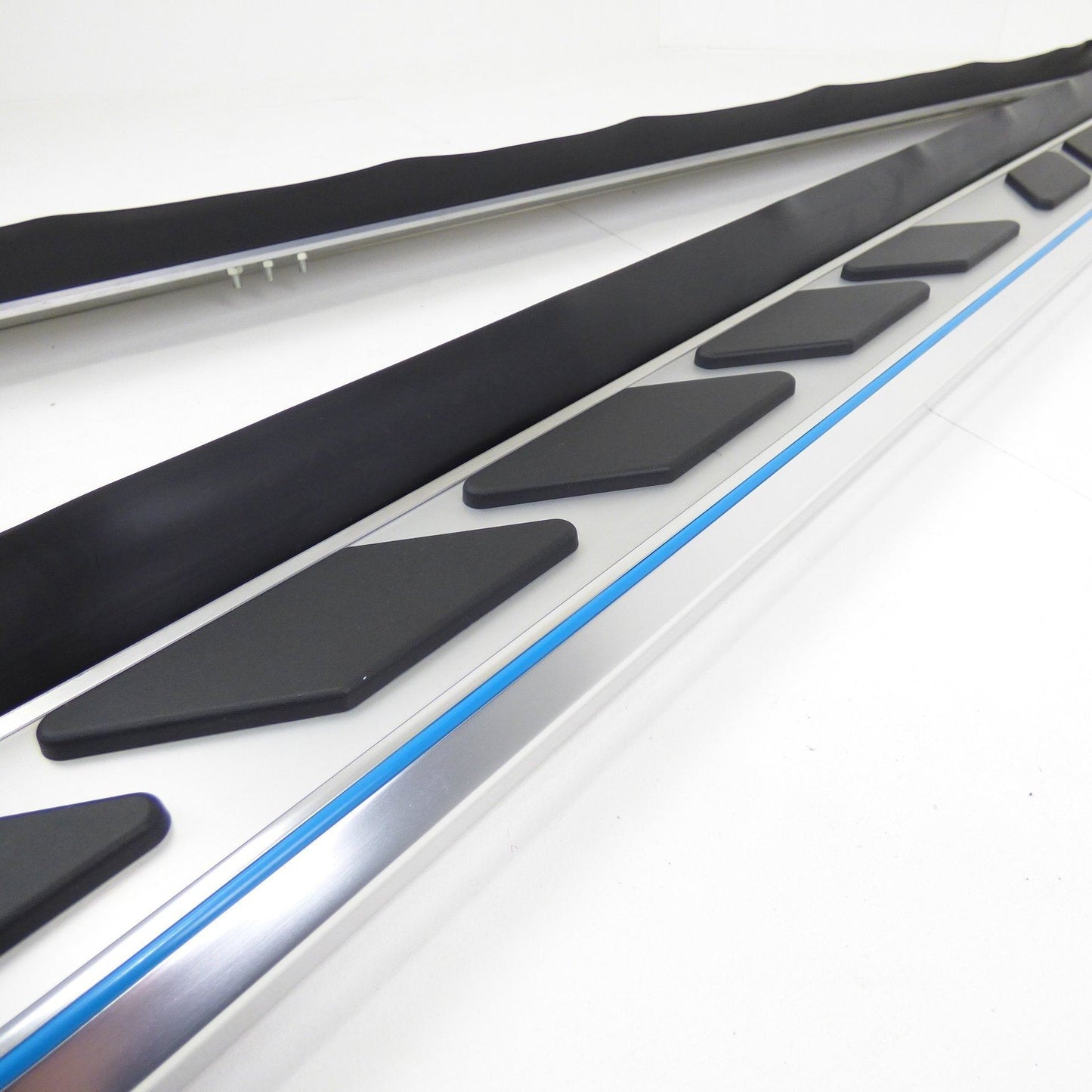 Direct4x4 Side Steps and Bars Monsoon Side Steps Running Boards for Chevrolet Trax