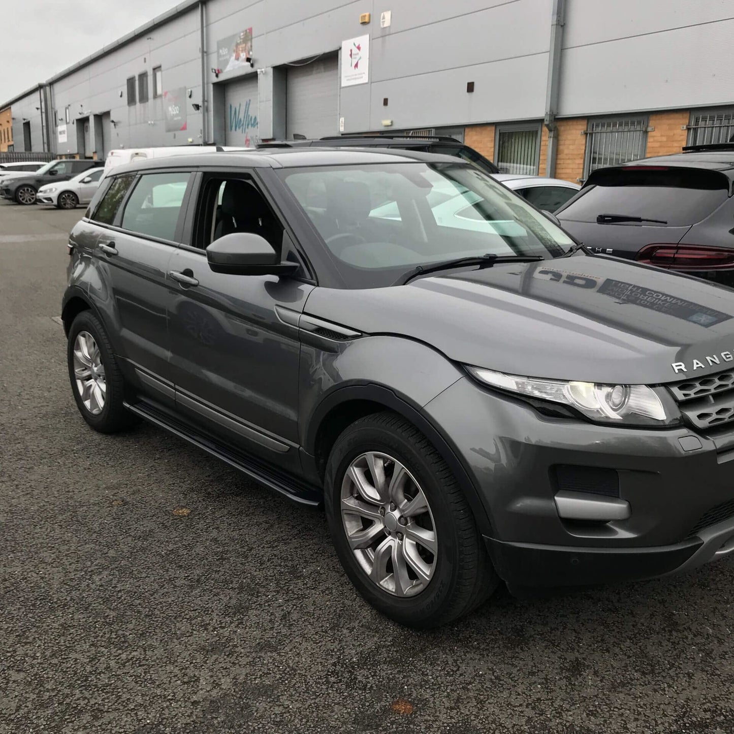 Direct4x4 Side Steps and Bars Puma Side Steps Running Boards for Range Rover Evoque Pure and Prestige 2011-2018