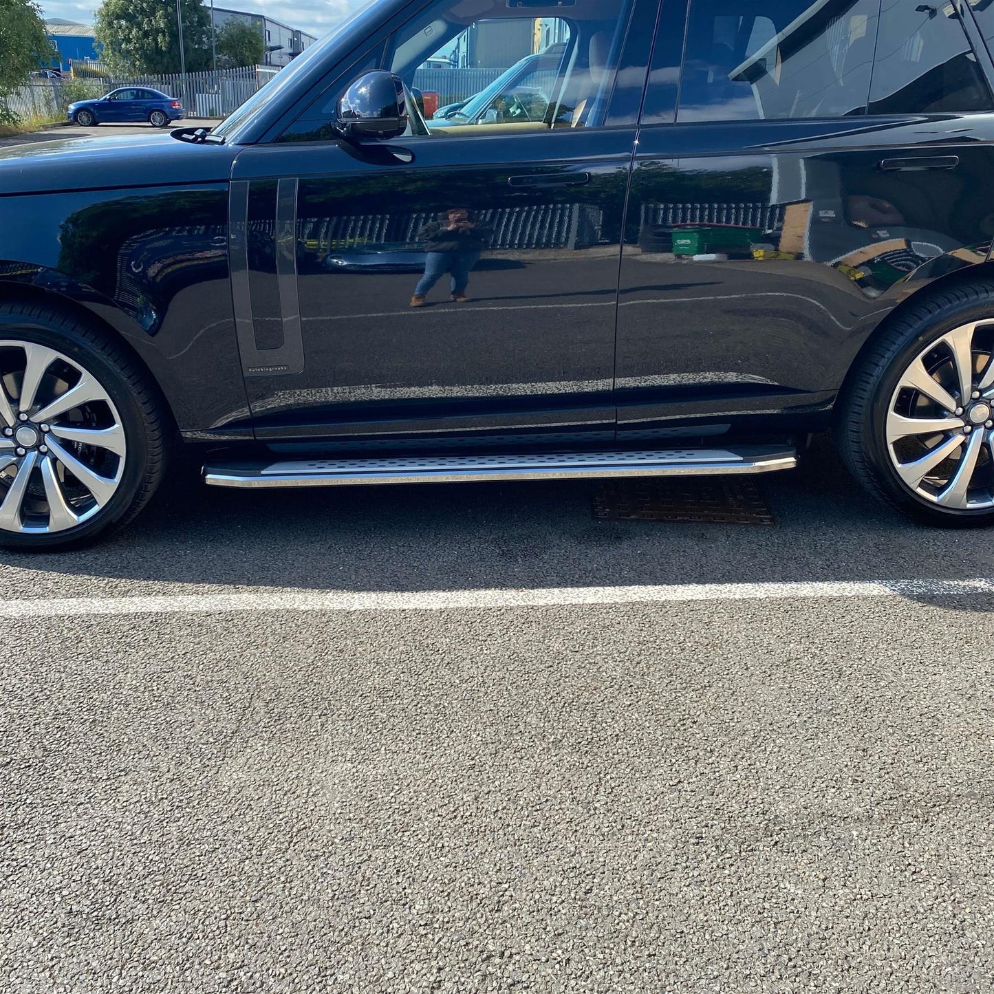 Direct4x4 Side Steps and Bars Freedom Side Steps Running Boards for Range Rover Vogue 2022+ (L460)