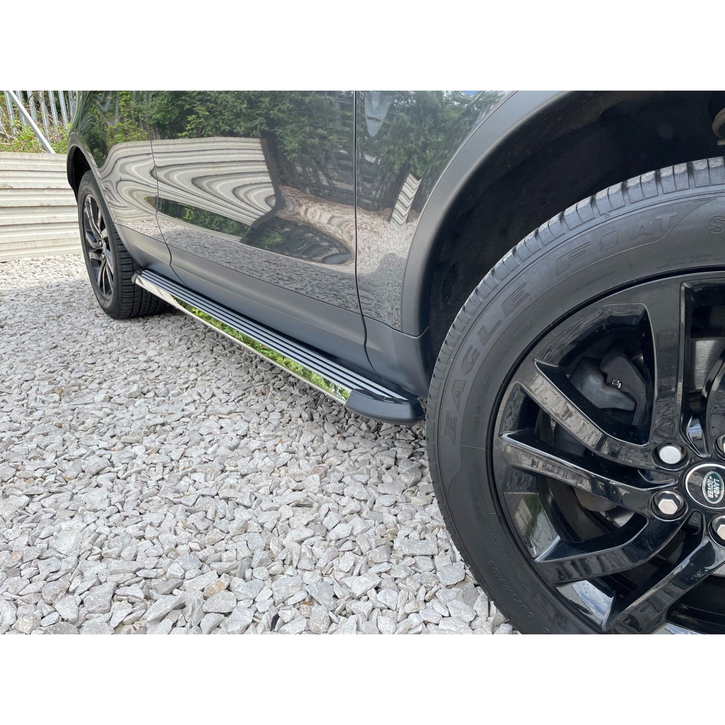 Direct4x4 Side Steps and Bars Stingray Side Steps Running Boards for Land Rover Discovery 5 2017+