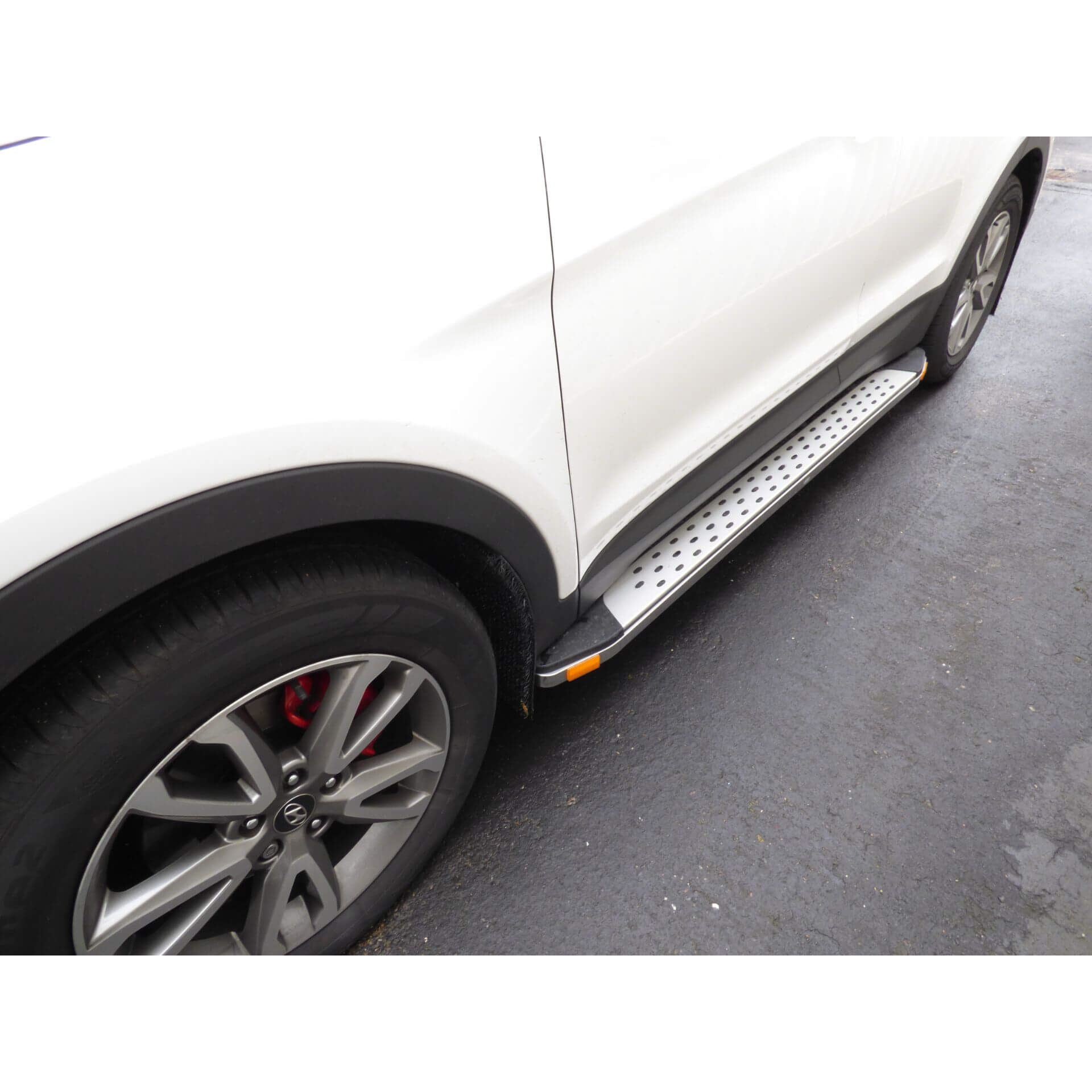 Direct4x4 Side Steps and Bars Freedom Side Steps Running Boards for Hyundai Santa Fe 2013-2018