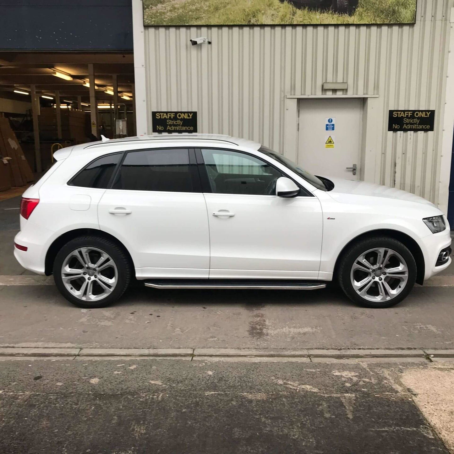 Direct4x4 Side Steps and Bars Raptor Side Steps Running Boards for Audi Q5 2009-2016