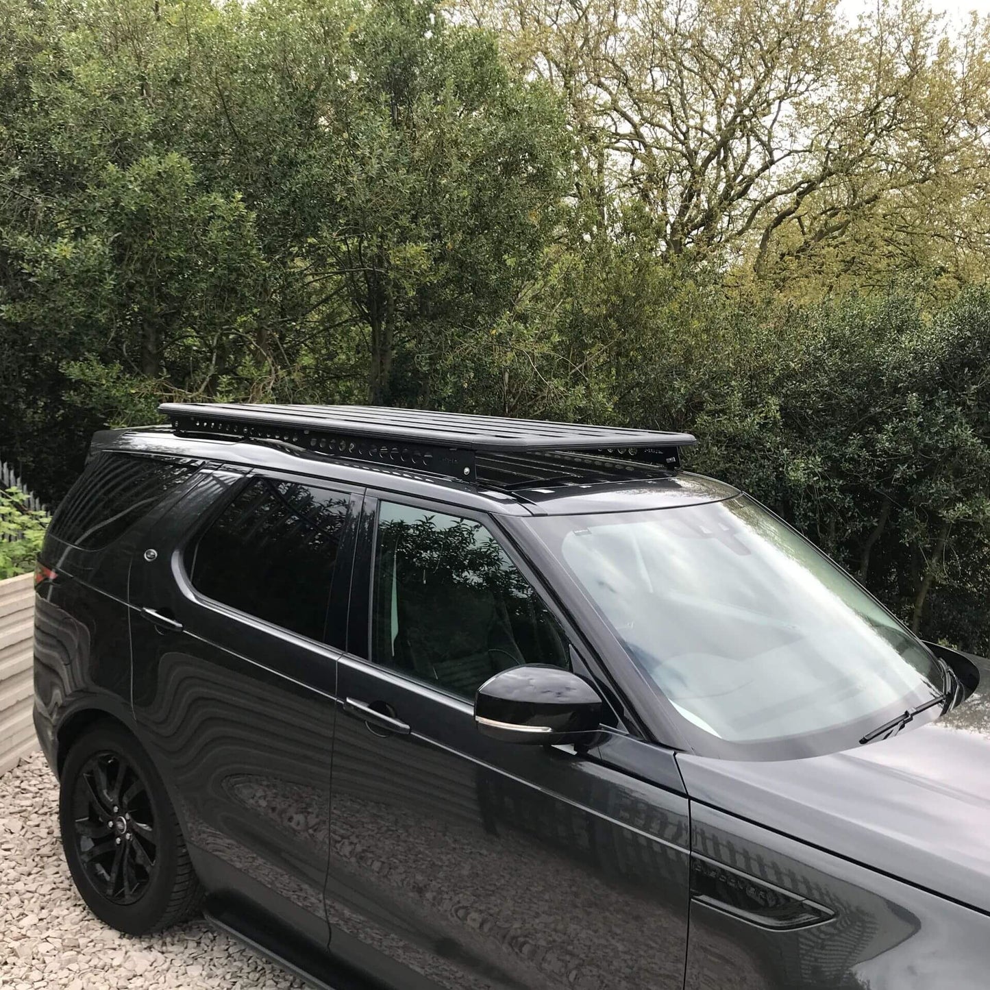 Direct4x4 Roof Racks AluMod Low Profile 180cm x 125cm Roof Rack for the Land Rover Discovery 5 2017+