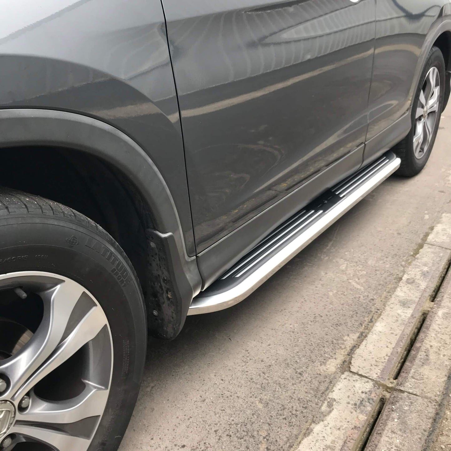 Direct4x4 Side Steps and Bars Premier Side Steps Running Boards for Honda CR-V 2012-2017