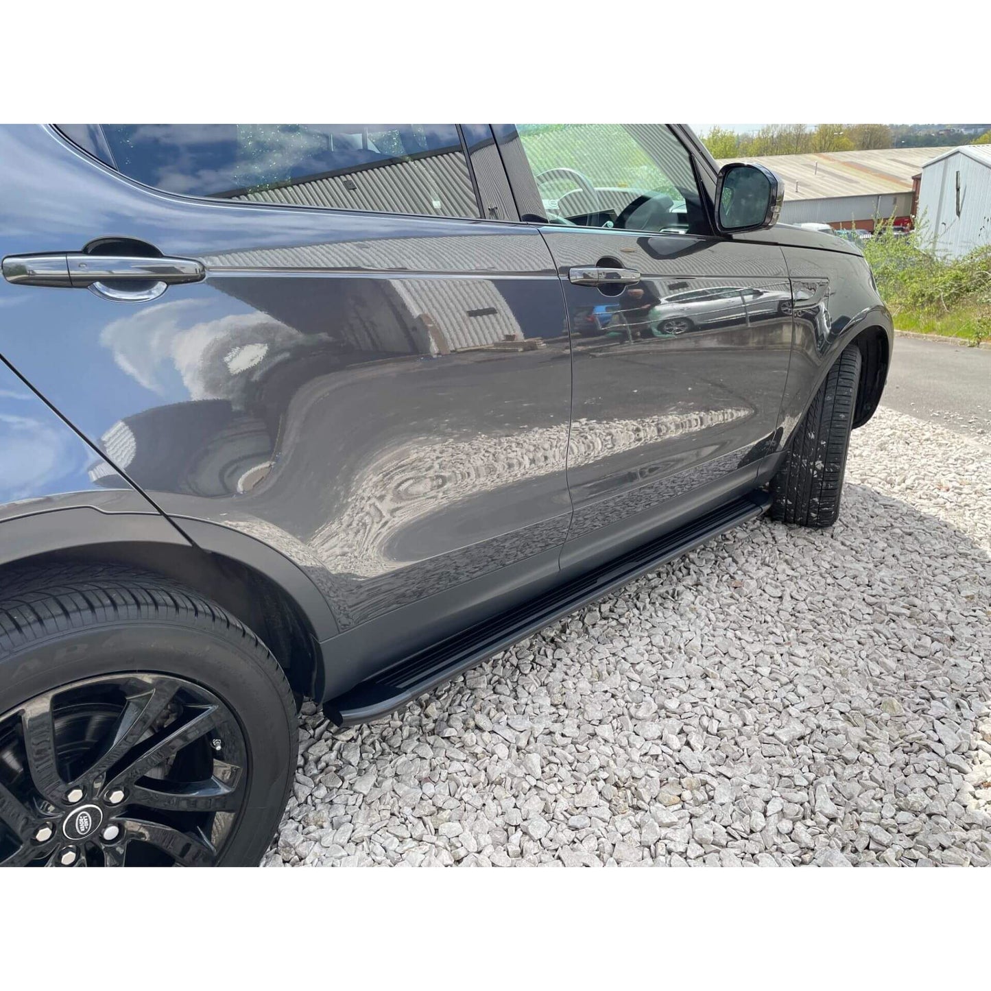 Direct4x4 Side Steps and Bars Savannah Side Steps Running Boards for Land Rover Discovery 5 2017+