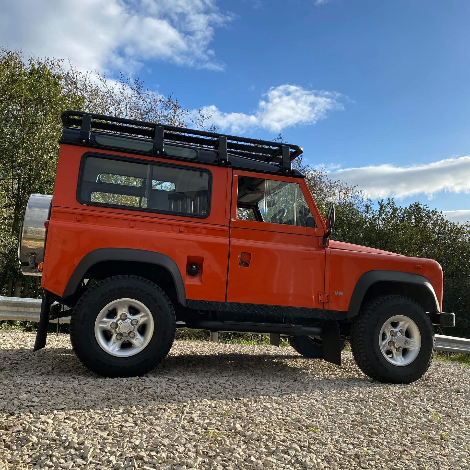 Direct4x4 Roof Racks AluMod Low Profile 220cm x 125cm Roof Rack Land Rover Defender 90 1983-2016
