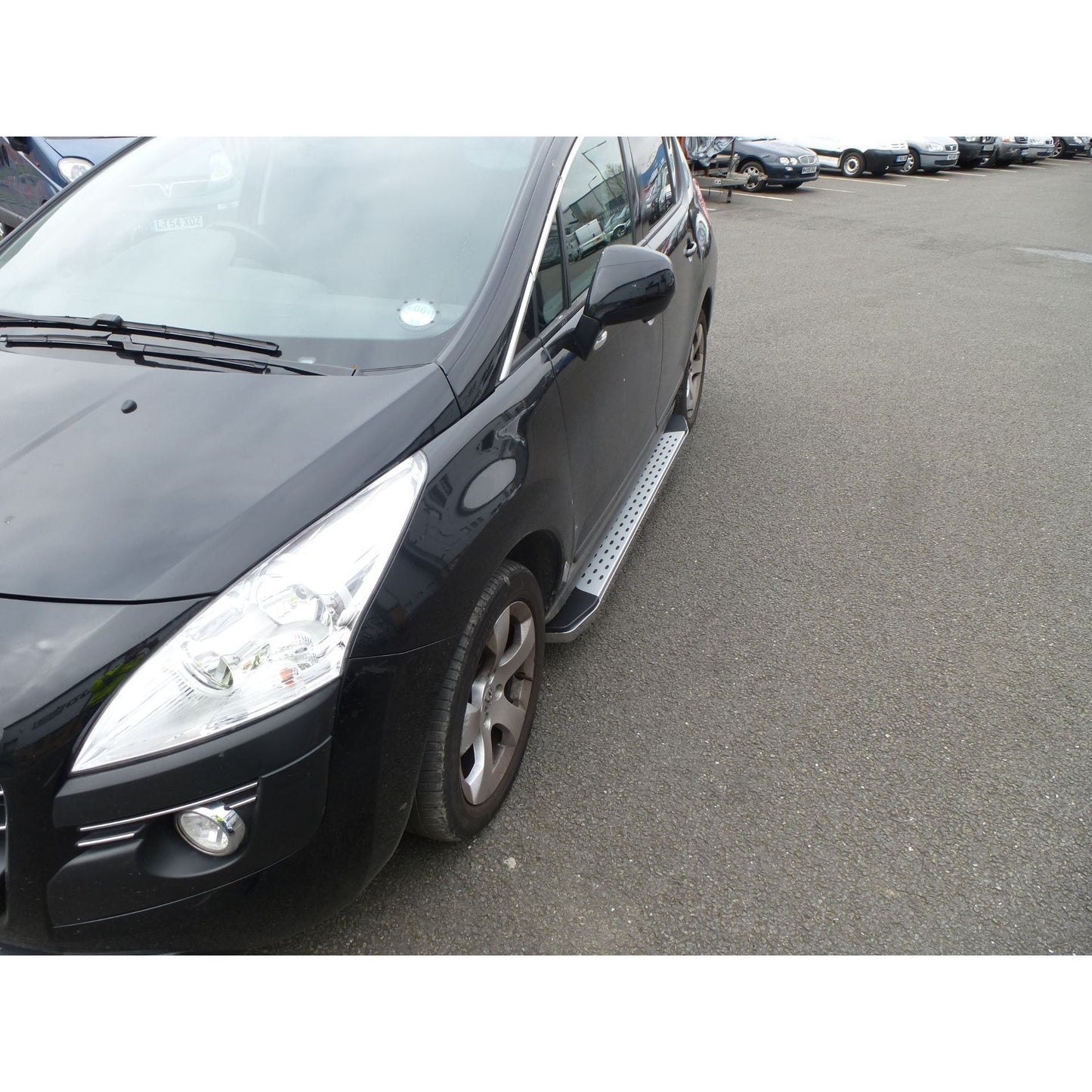 Direct4x4 Side Steps and Bars Freedom Side Steps Running Boards for Peugeot 3008 2009-2016
