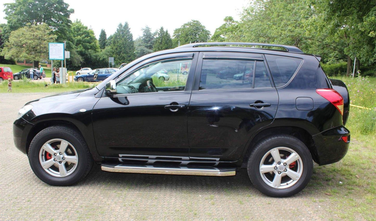 Direct4x4 Side Steps and Bars Suburban Side Steps Running Boards for Toyota RAV4 2006-2013