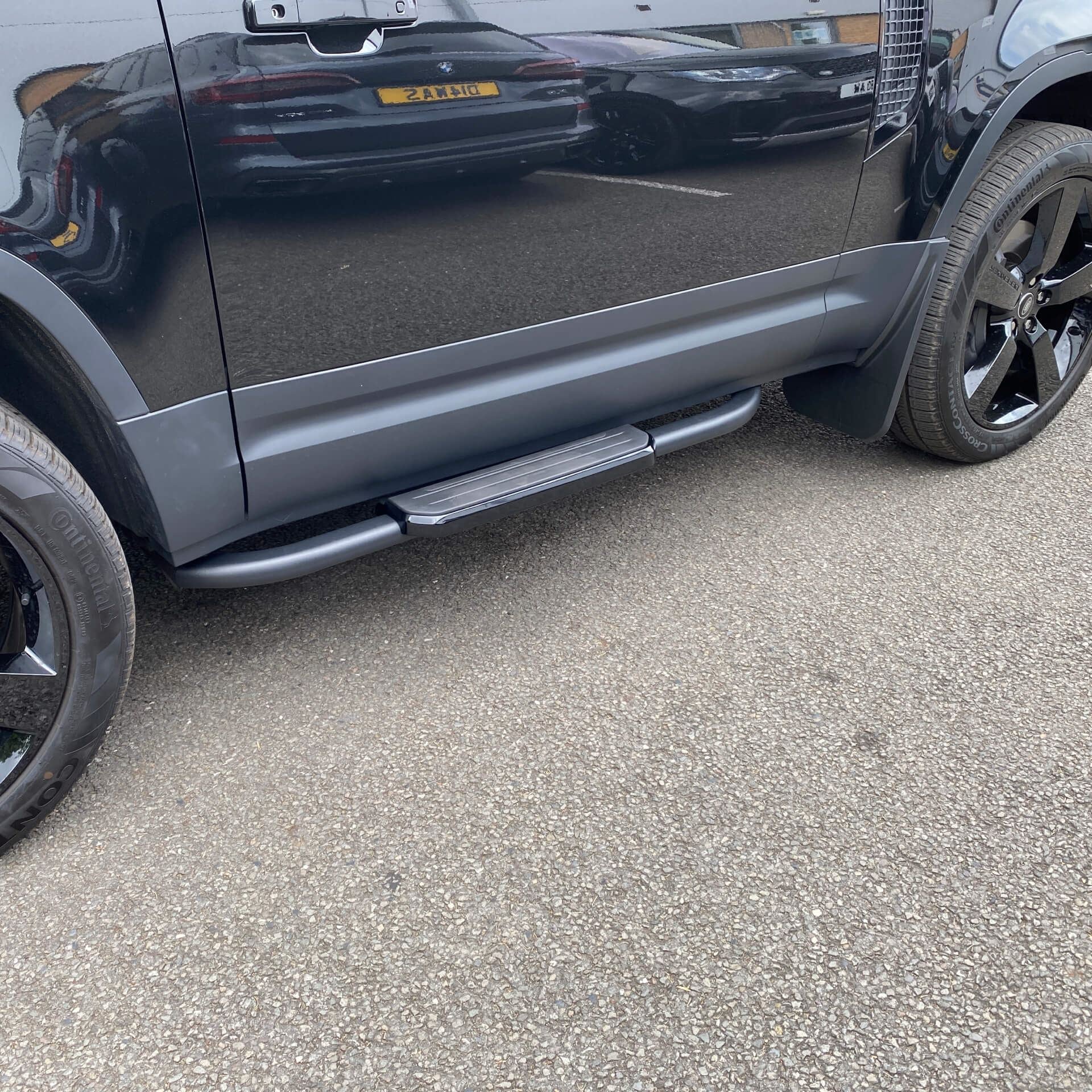 Direct4x4 Side Steps and Bars Black OE Style Side Steps for the Land Rover Defender 90 2021+