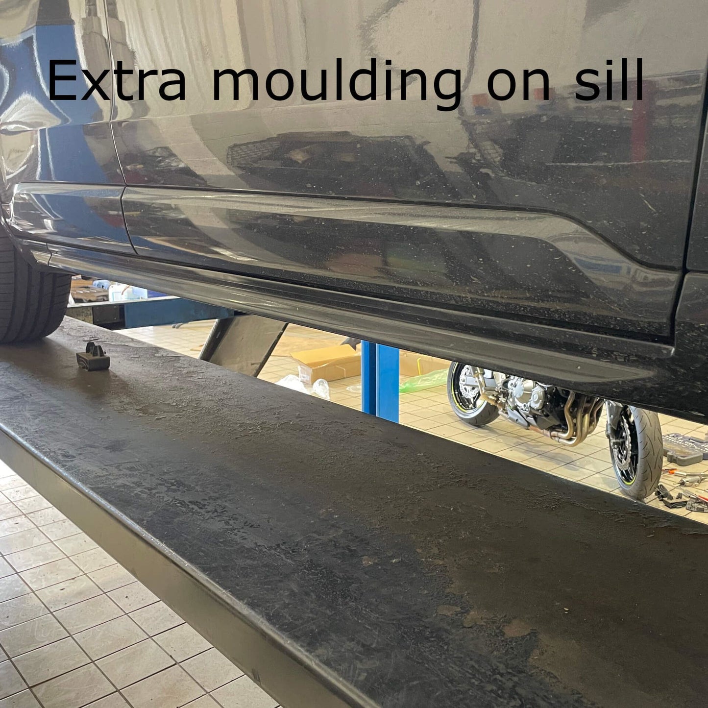 Direct4x4 Side Steps and Bars Black Raptor Side Steps Running Boards for Volvo XC90 2015+ (Exc. R-Design)