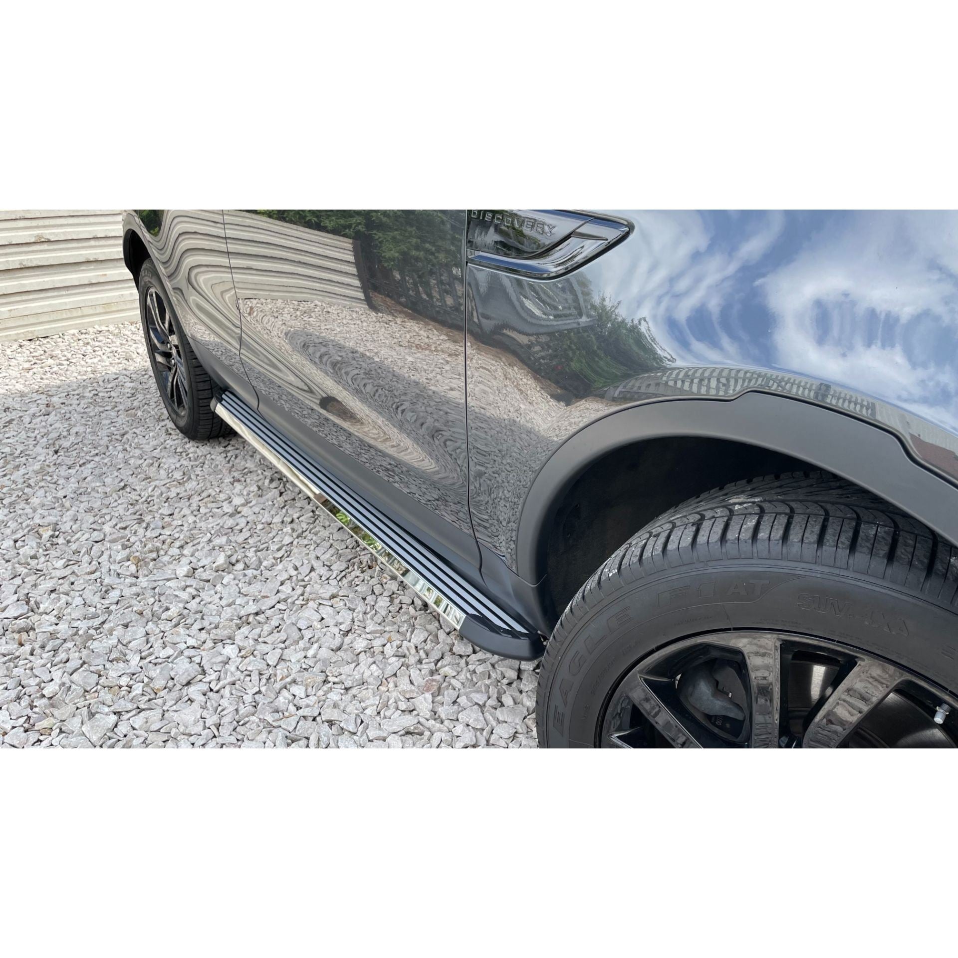 Direct4x4 Side Steps and Bars Stingray Side Steps Running Boards for Land Rover Discovery 5 2017+