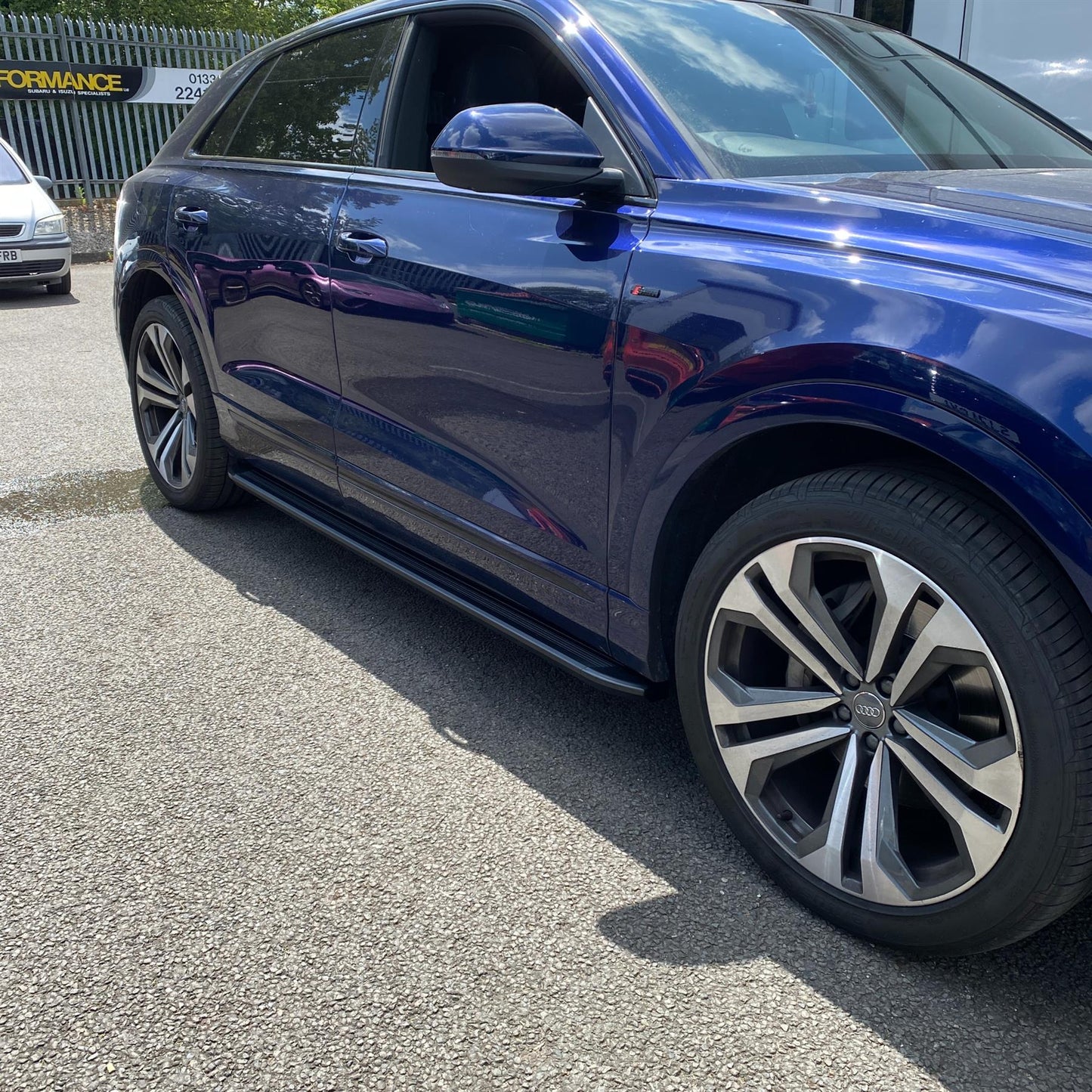 Direct4x4 Running Boards Orca Side Steps Running Boards for Audi Q8 2018-2021