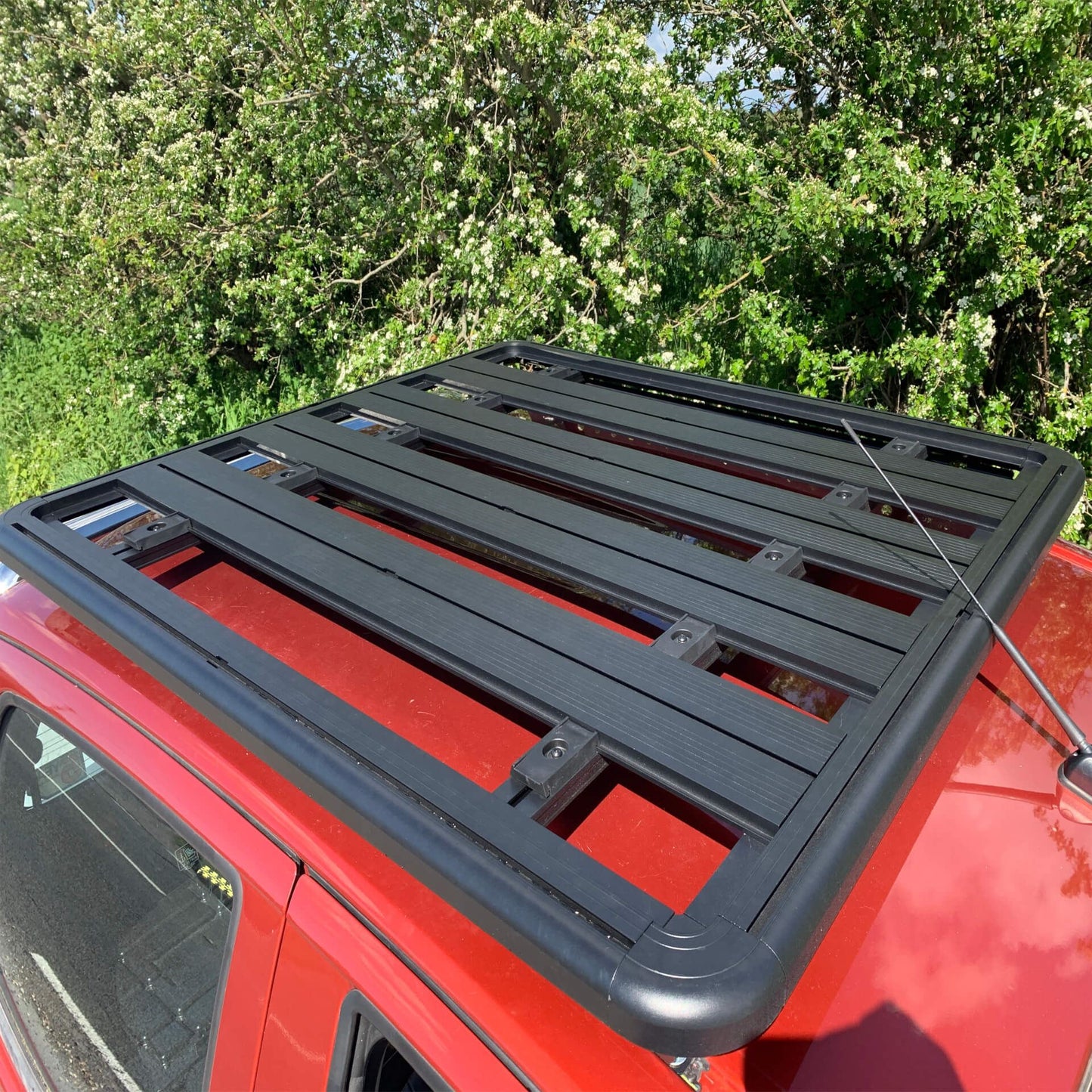 Direct4x4 Roof Racks AluMod Low Profile 135cm x 125cm Roof Rack Isuzu D-Max 2012-2020