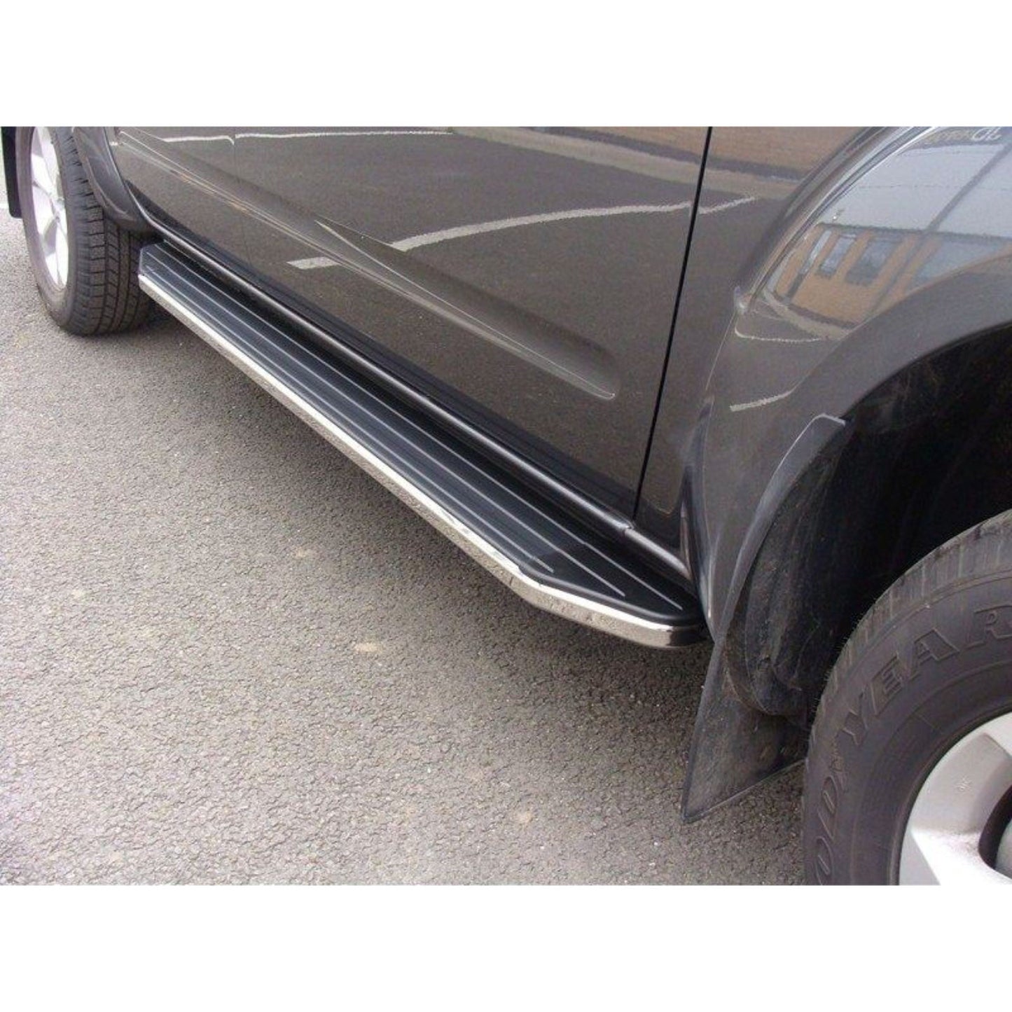 Direct4x4 Side Steps and Bars Raptor Side Steps Running Boards for Nissan Navara D40 Double Cab 06-15