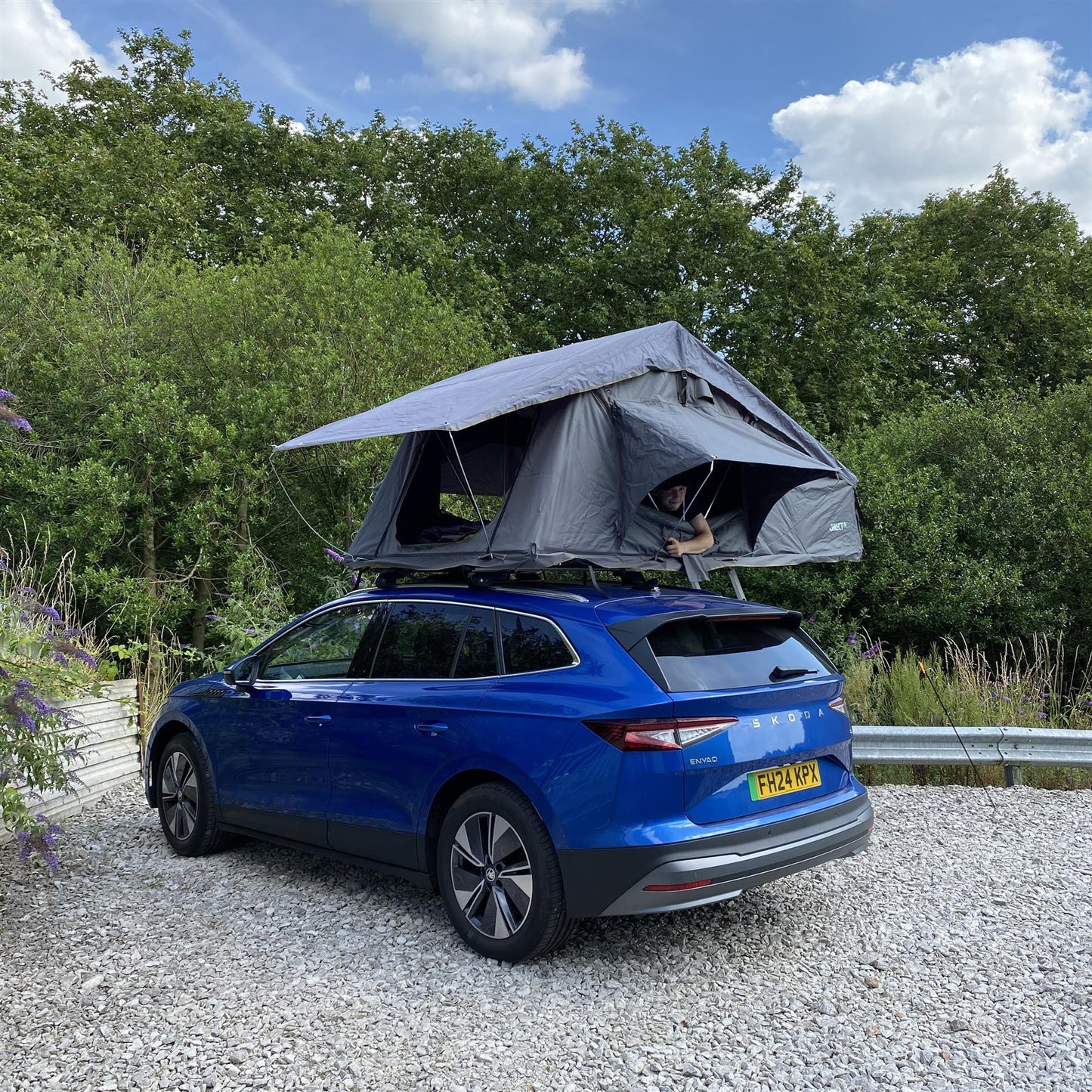Direct4x4 Roof Top Tents Foldout 3 Person Roof Top Camping Tent in Granite Grey