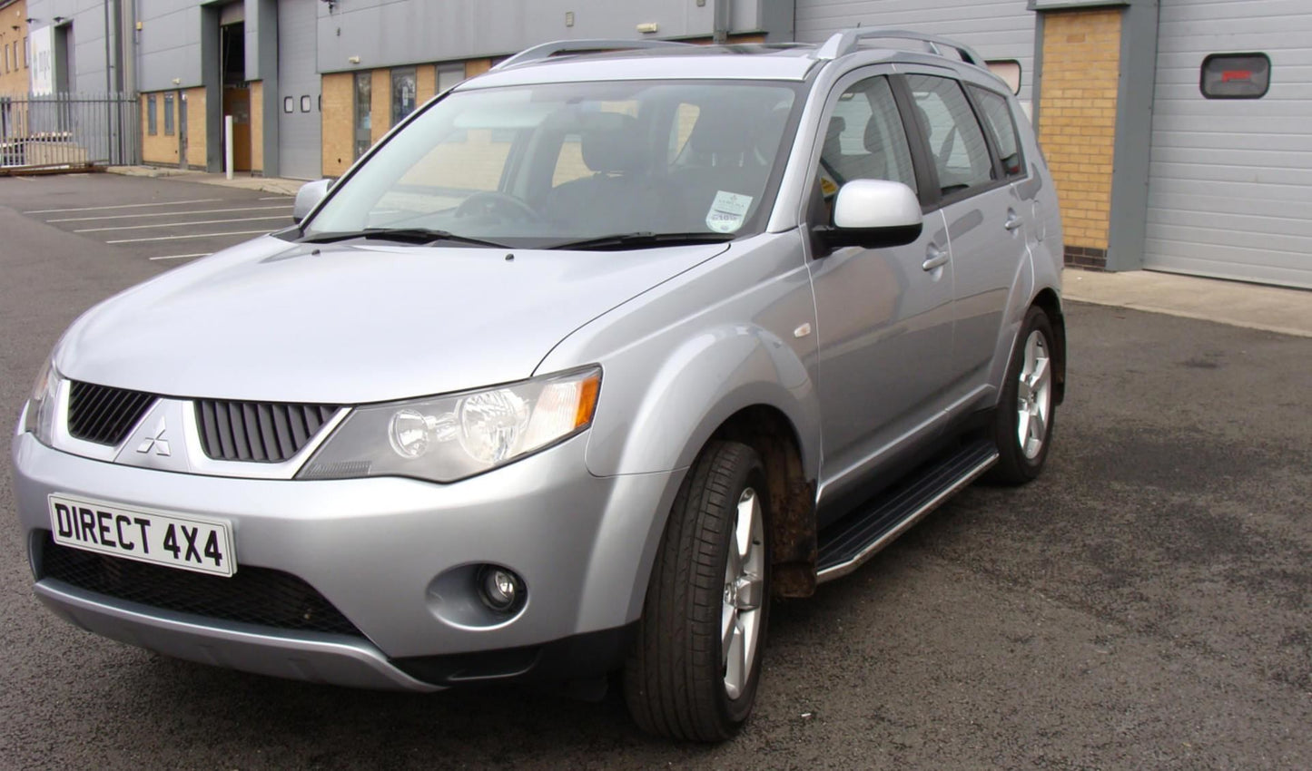 Direct4x4 Side Steps and Bars Raptor Side Steps Running Boards for Mitsubishi Outlander 2007-2010