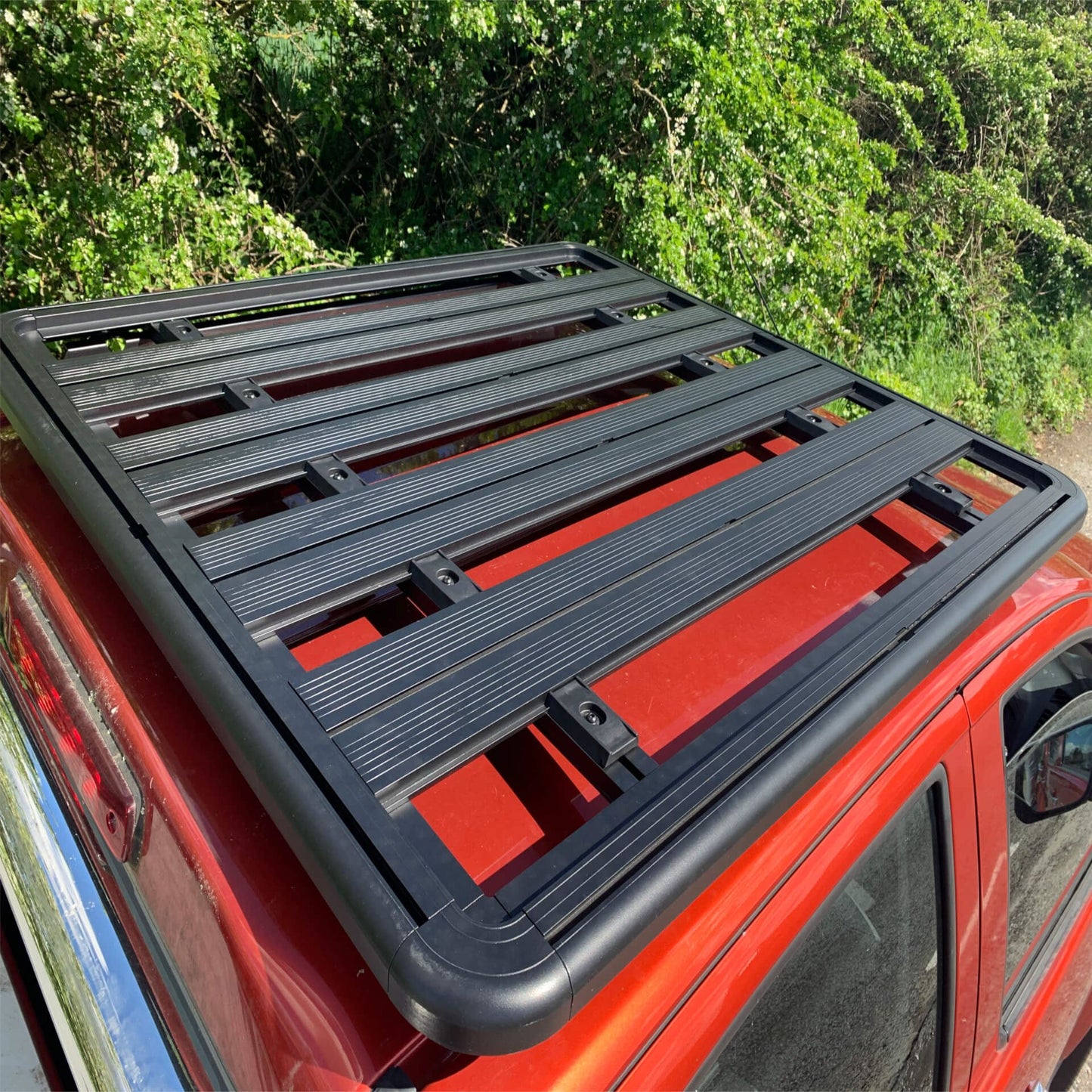 Direct4x4 Roof Racks AluMod Low Profile 135cm x 125cm Roof Rack Isuzu D-Max 2012-2020