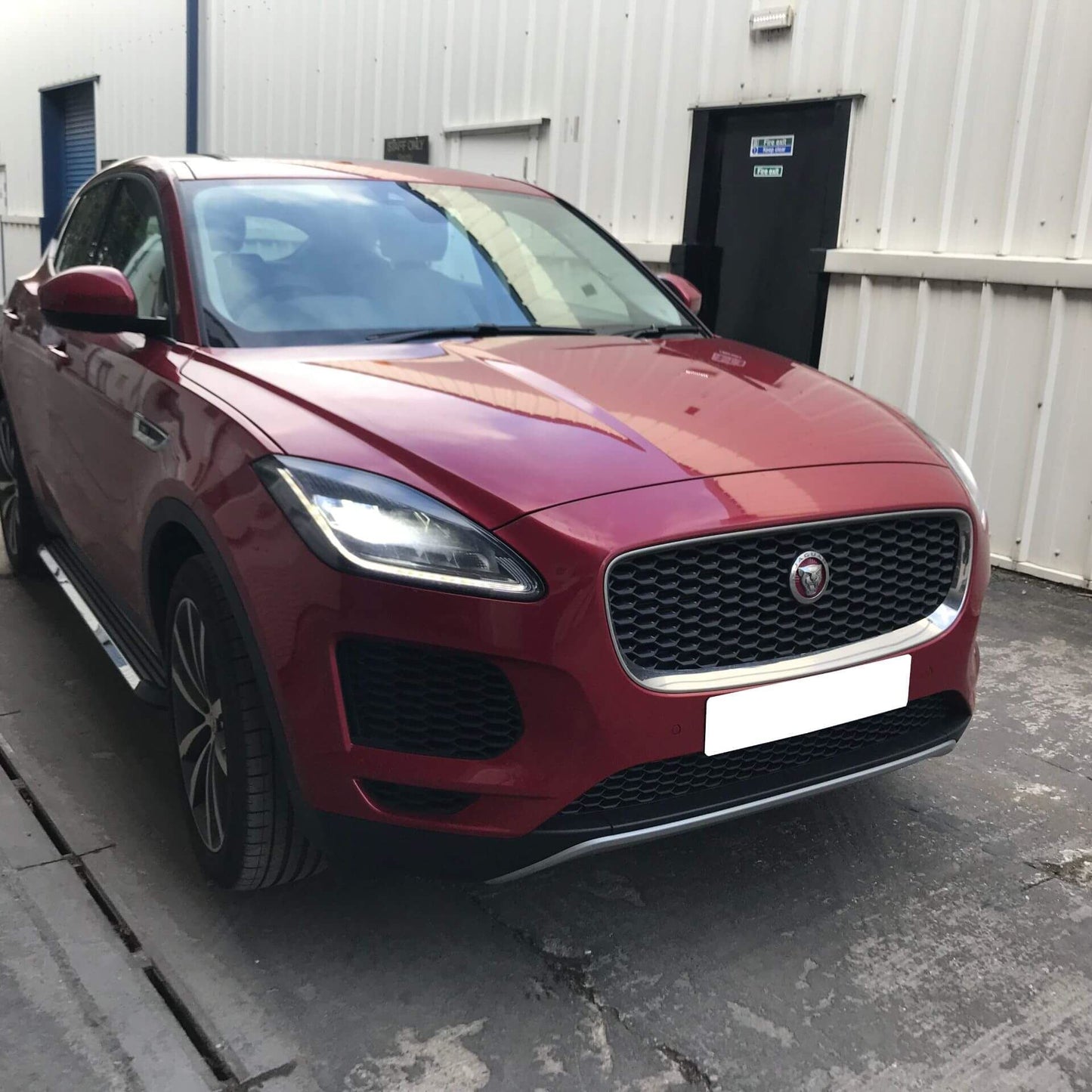 Direct4x4 Side Steps and Bars Stingray Side Steps Running Boards for Jaguar E-PACE 2018+