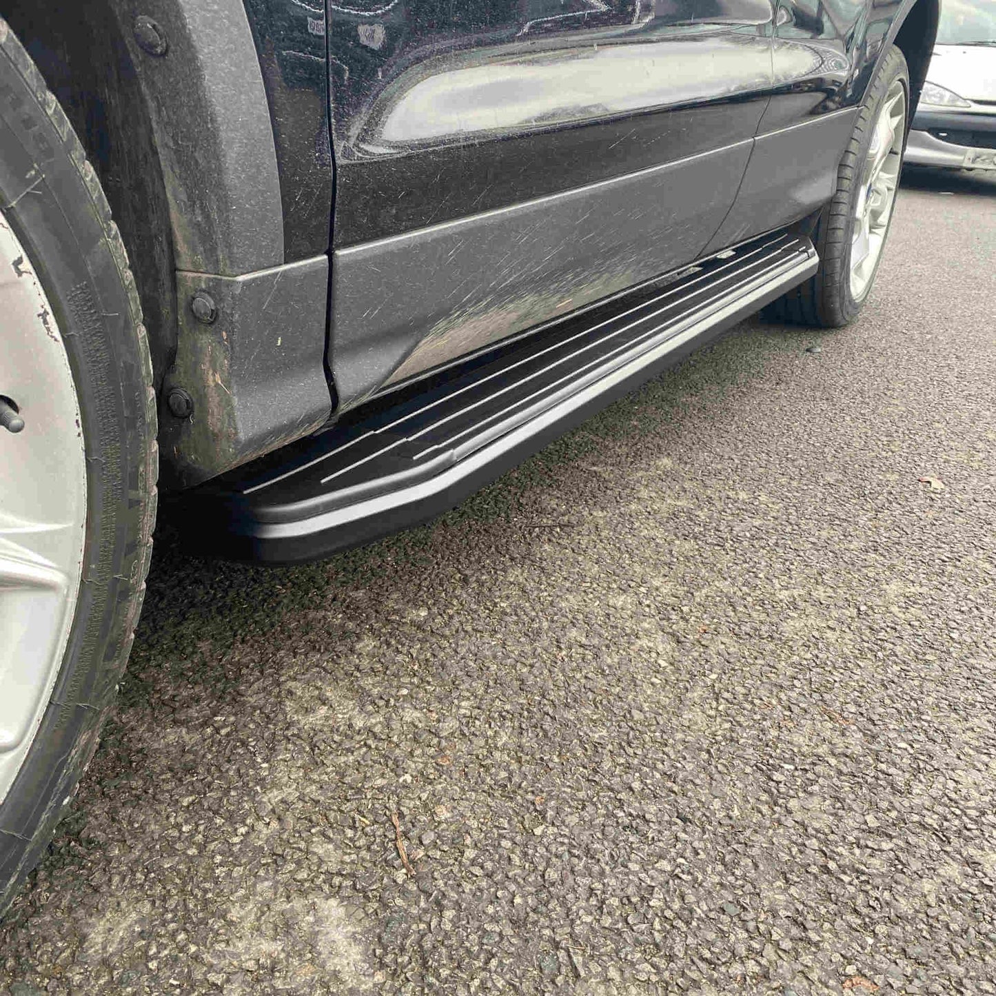 Direct4x4 Side Steps and Bars Black Raptor Side Steps Running Boards for the Ford Kuga 2013-2019