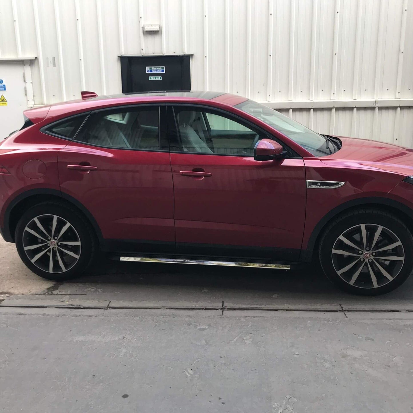 Direct4x4 Side Steps and Bars Stingray Side Steps Running Boards for Jaguar E-PACE 2018+