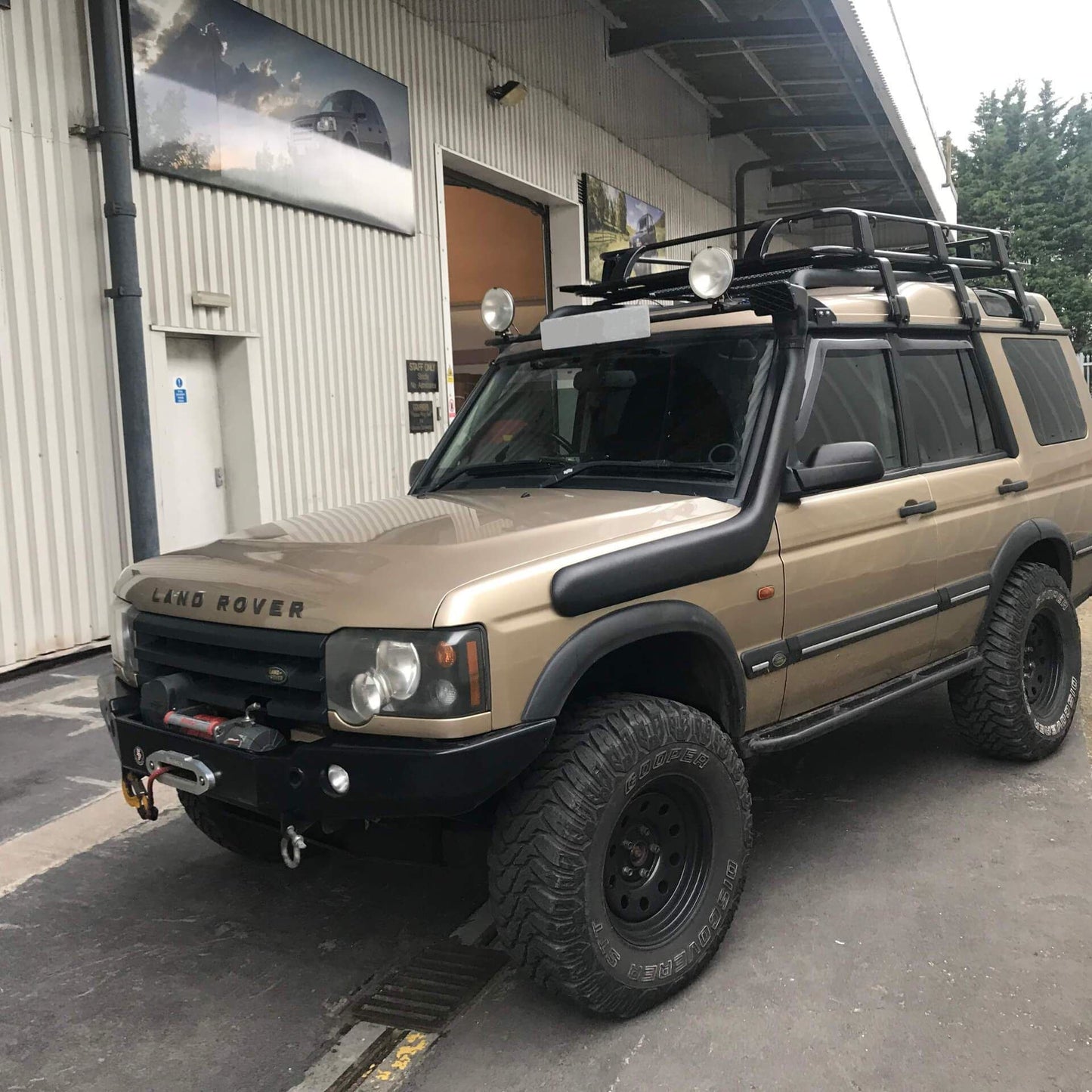 Direct4x4 Roof Racks Expedition Steel Full Basket Roof Rack for Land Rover Discovery 1 and 2