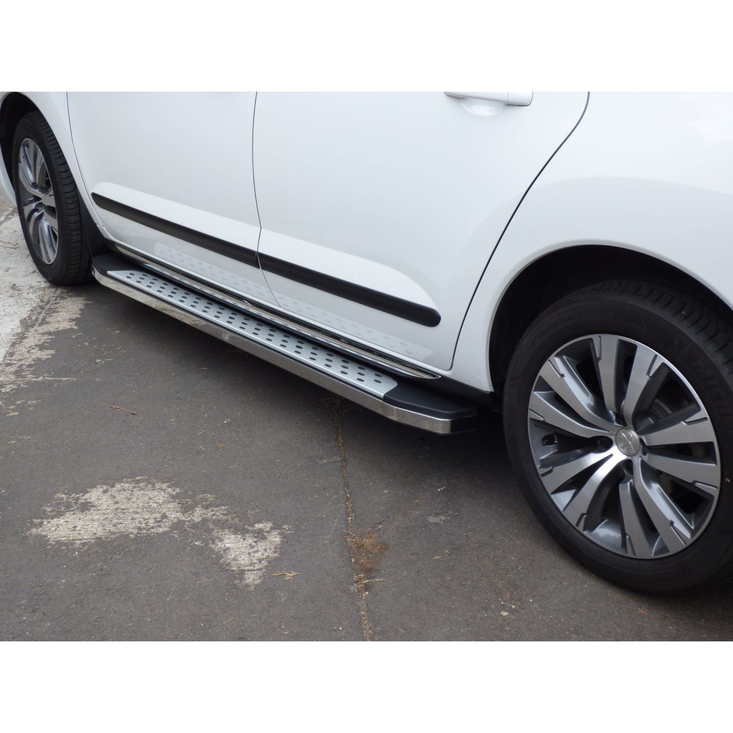 Direct4x4 Side Steps and Bars Freedom Side Steps Running Boards for Peugeot 3008 2009-2016
