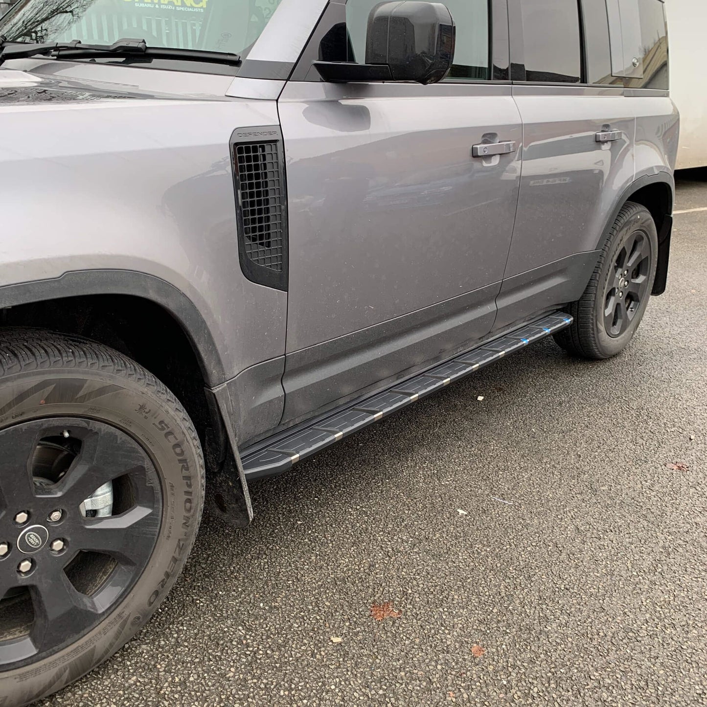 Direct4x4 Side Steps and Bars Aftermarket Side Steps Running Boards for the Land Rover Defender 110 2020+