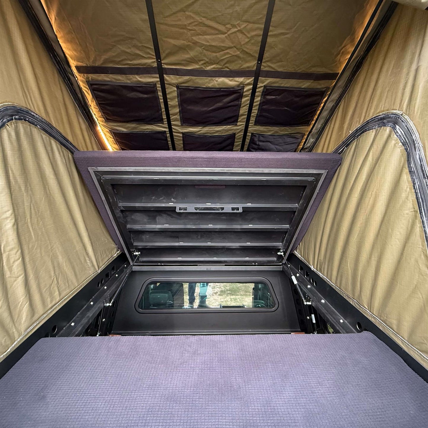 Direct4x4 Pickup Truck Hardtop Canopies Overland Aluminium Canopy with Clamshell Roof Tent for the Ford Ranger 2012-2022