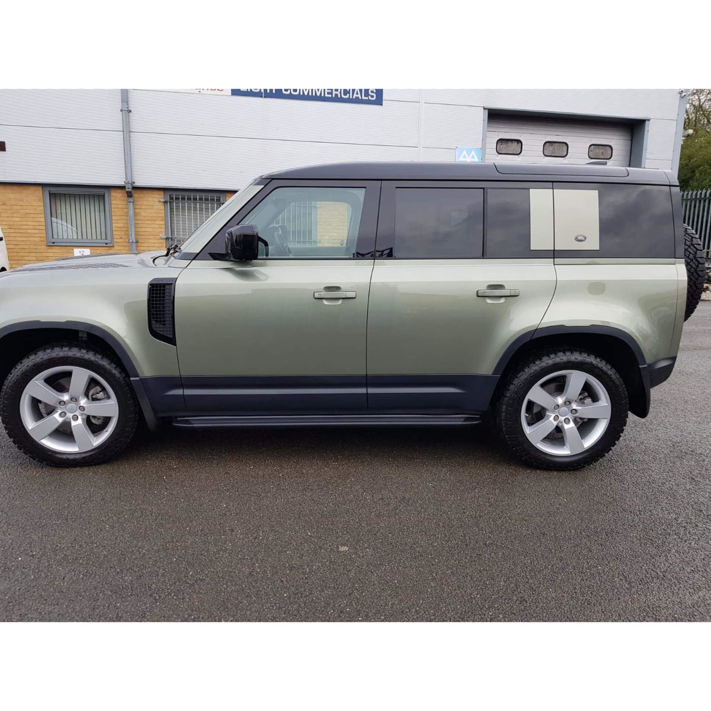 Direct4x4 Side Steps and Bars Orca Side Steps Running Boards for the Land Rover Defender 110 2020+