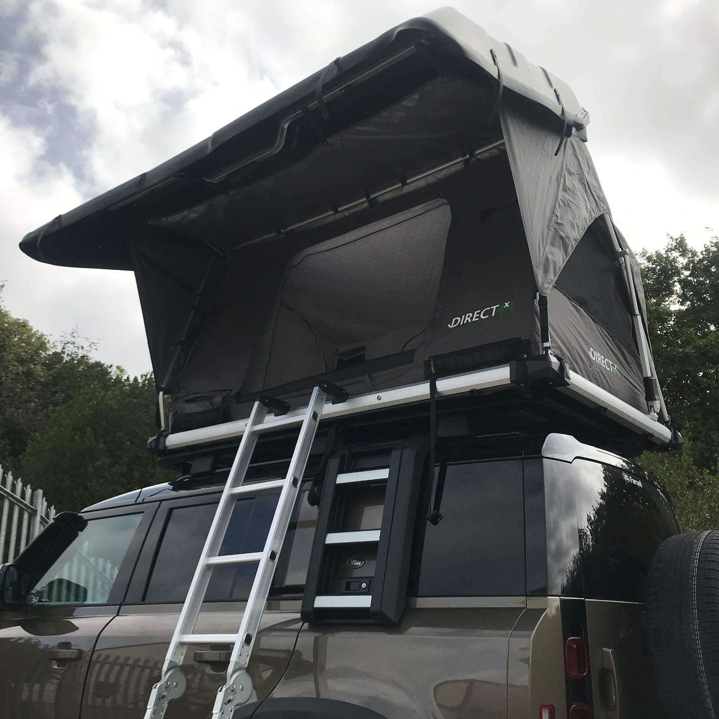 Direct4x4 Roof Top Tents Granite Grey Pathseeker 2 Person Auto Solar Hard Shell Roof Top Camping Tent