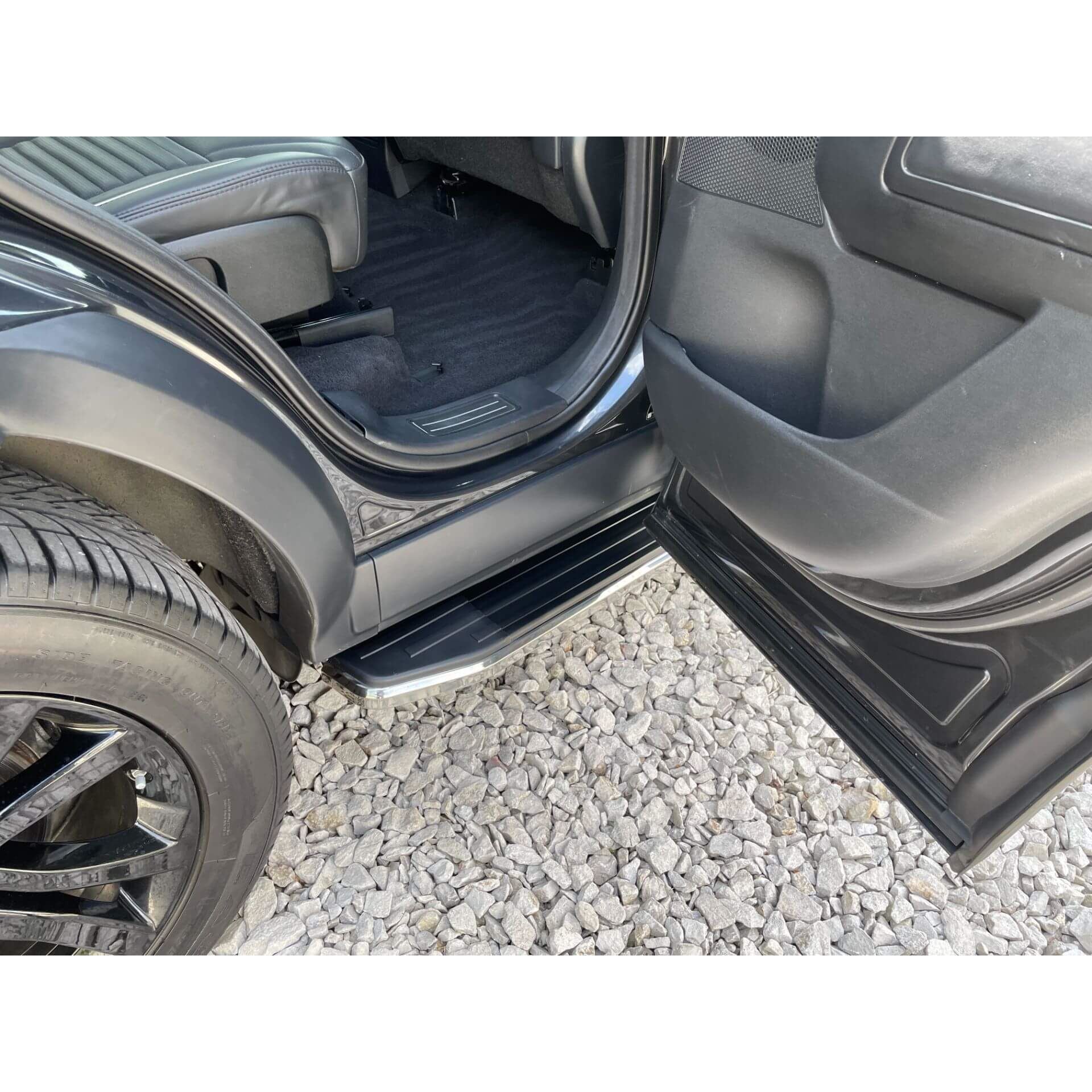 Direct4x4 Side Steps and Bars Raptor Side Steps Running Boards for Land Rover Discovery 5 2017+