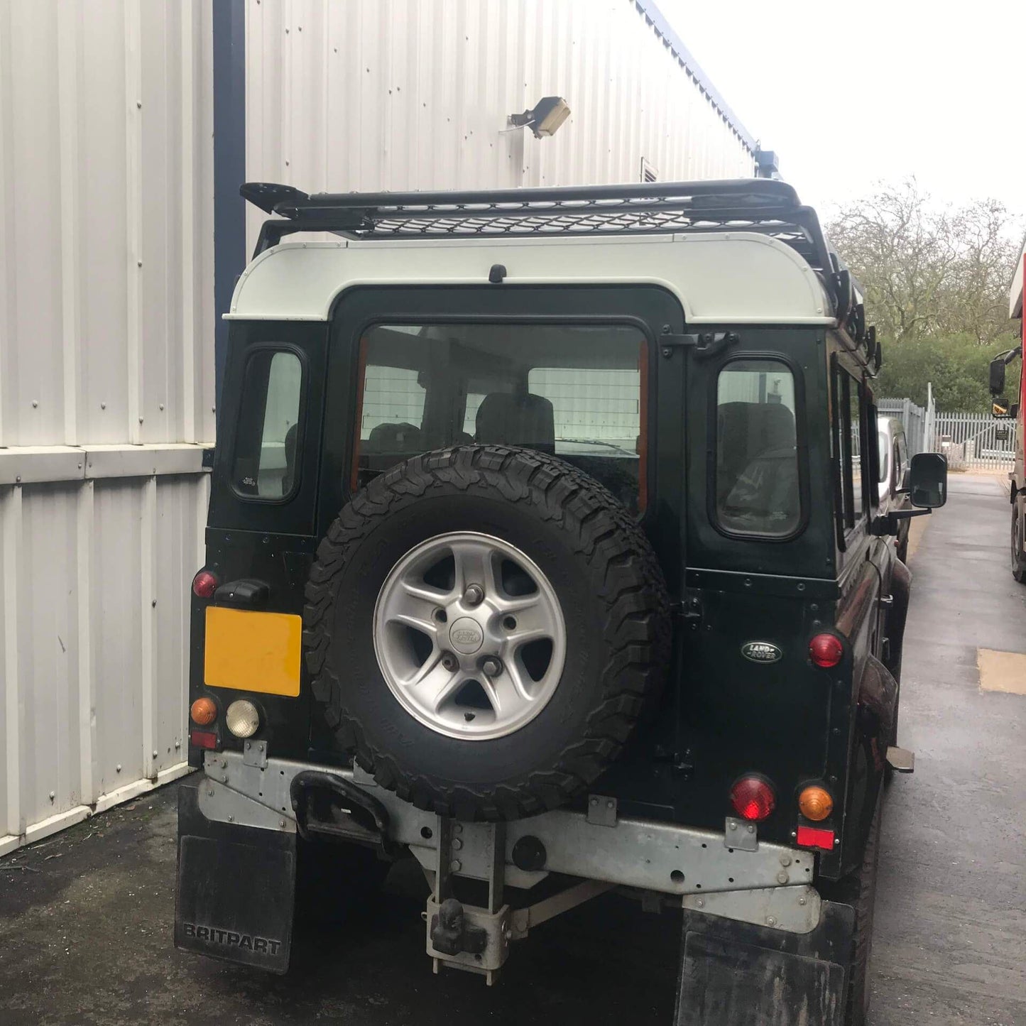 Direct4x4 Roof Racks Expedition Aluminium Flat Roof Rack for Land Rover Defender 90 1983-2016