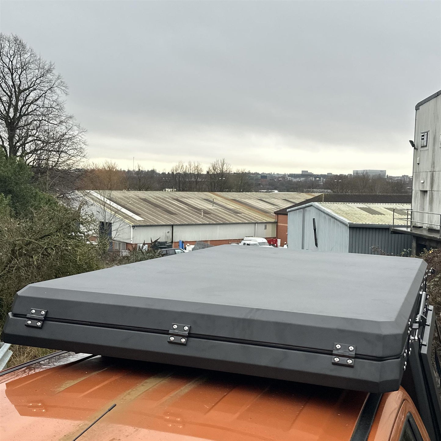 Direct4x4 Pickup Truck Hardtop Canopies Overland Aluminium Canopy with Clamshell Roof Tent for the Ford Ranger 2012-2022