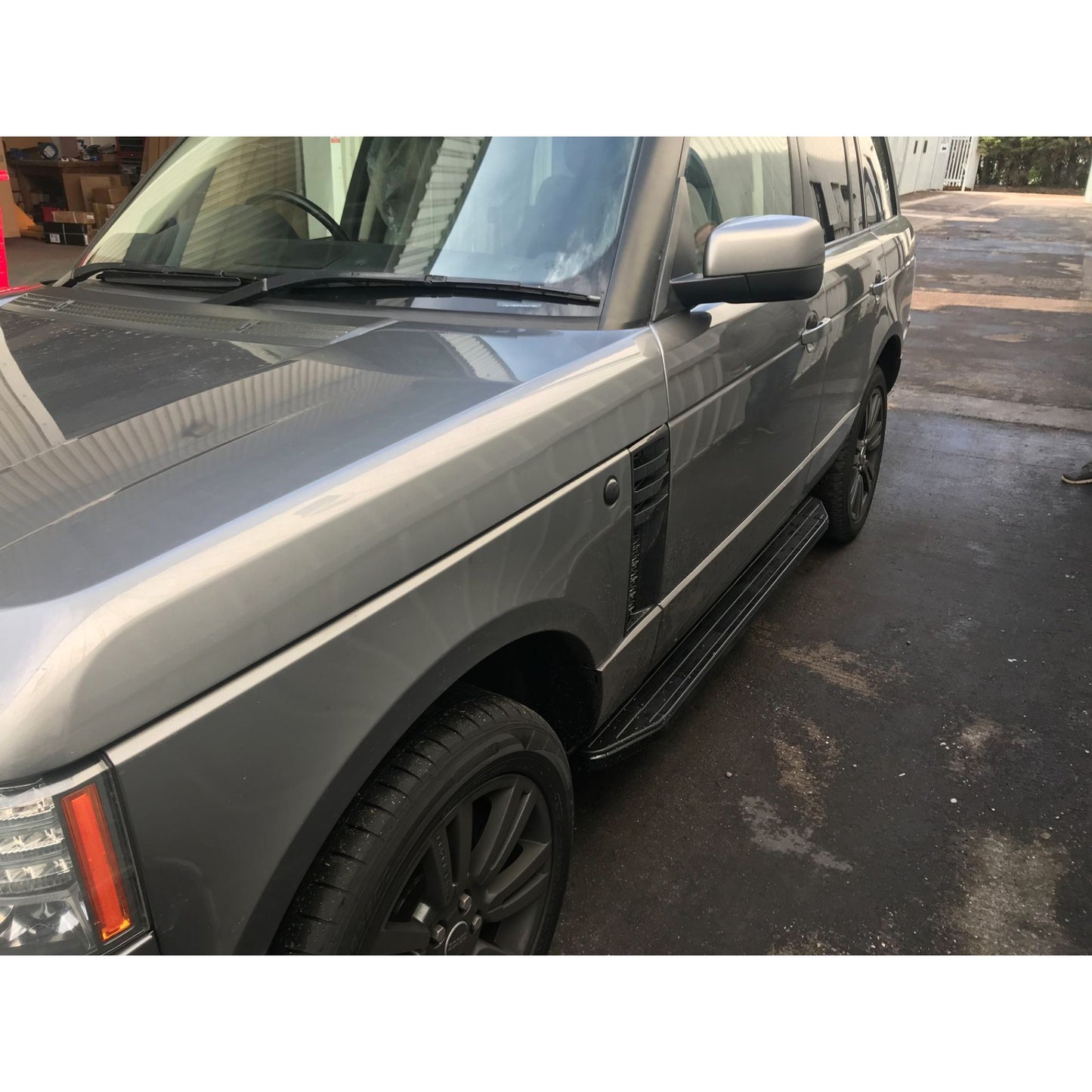 Direct4x4 Side Steps and Bars Black Raptor Side Steps Running Boards for Range Rover Vogue 2002-2012 (L322)