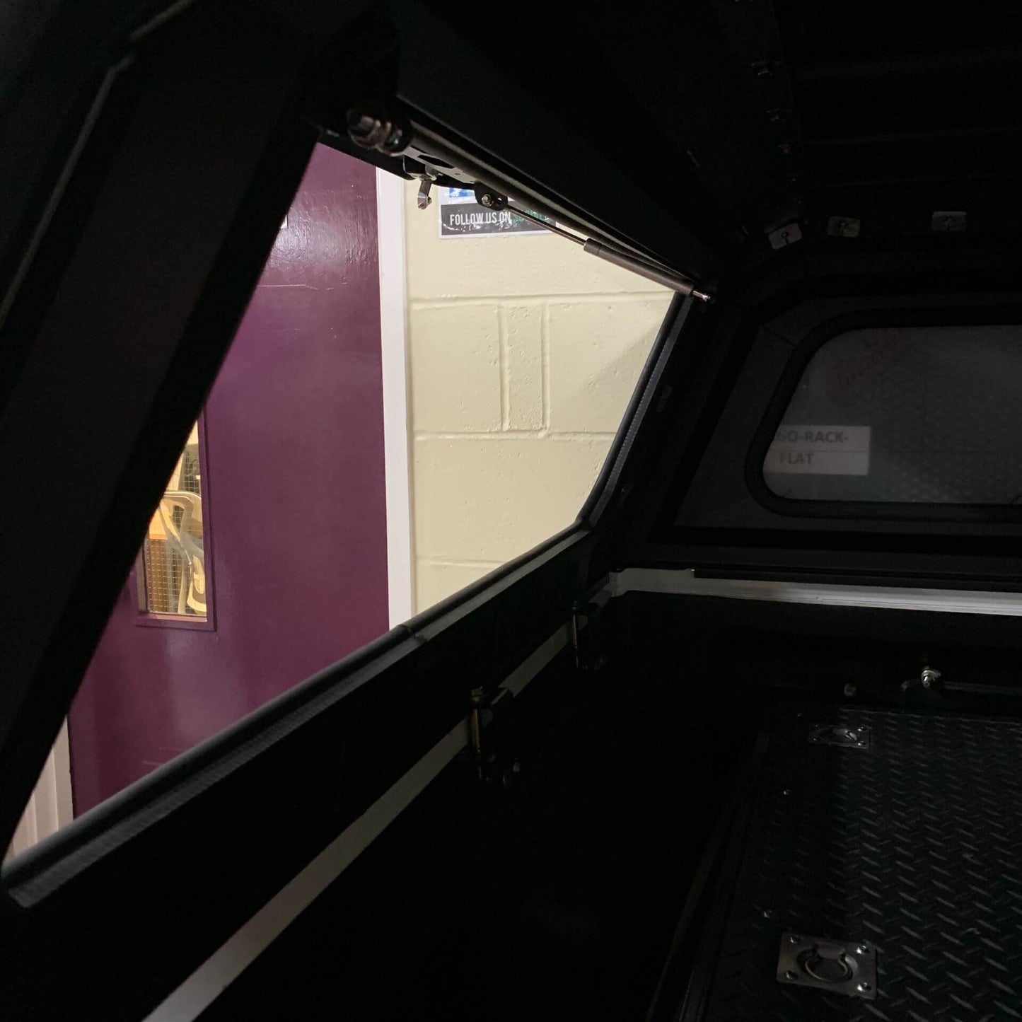 Direct4x4 Pickup Truck Hardtop Canopies Aluminium Load Bed Canopy for the Ford Ranger 2012-2022 MK3 T6 (P375) Double Cab