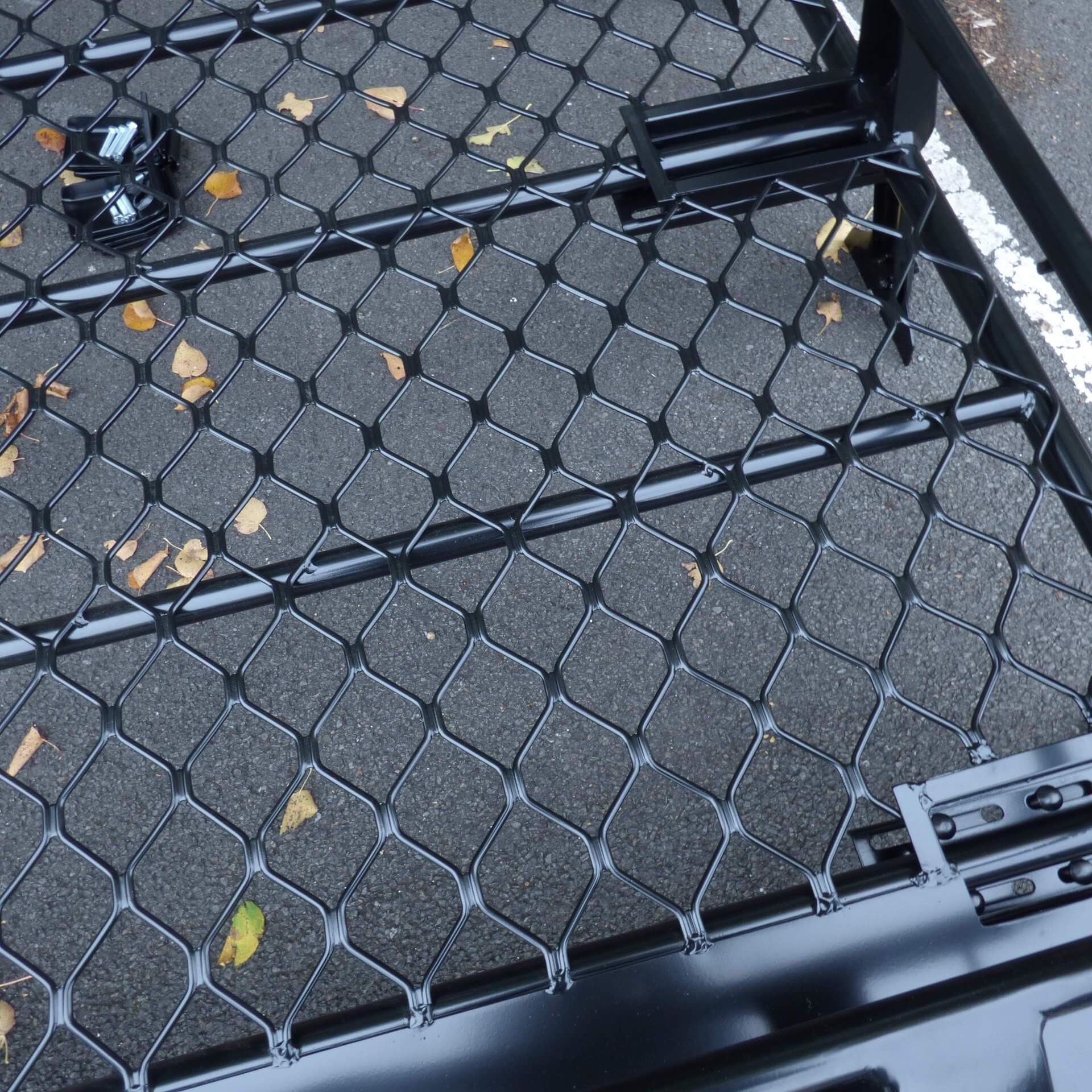 Direct4x4 Roof Racks Expedition Aluminium Full Basket Roof Rack for Land Rover Discovery 3 and 4