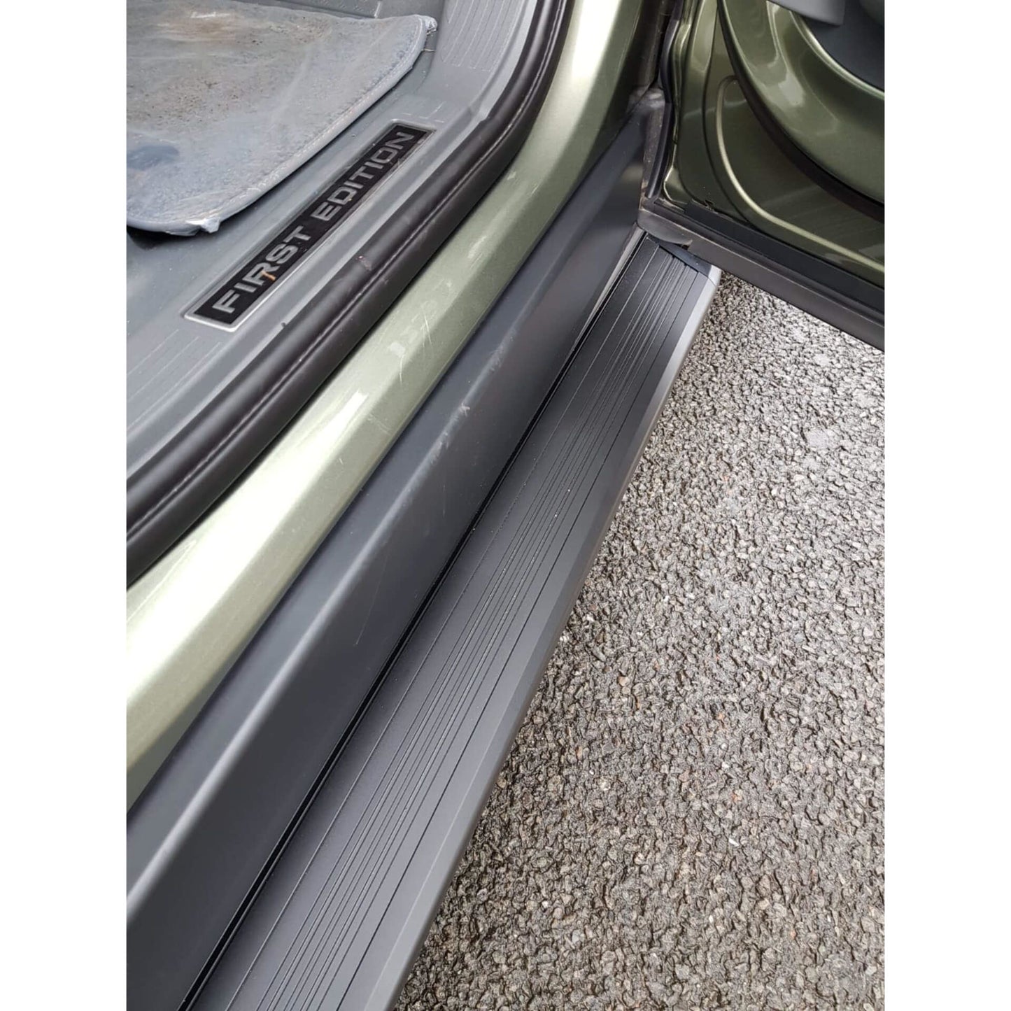 Direct4x4 Side Steps and Bars Orca Side Steps Running Boards for the Land Rover Defender 110 2020+