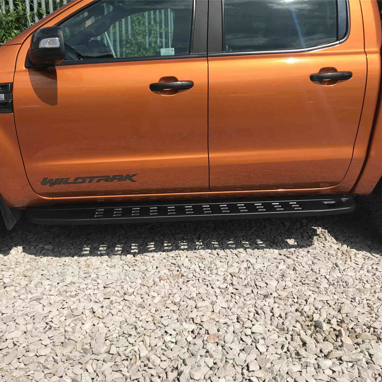 Direct4x4 Side Steps and Bars Gator Side Steps Running Boards for Mitsubishi L200 2015+ Double Cab
