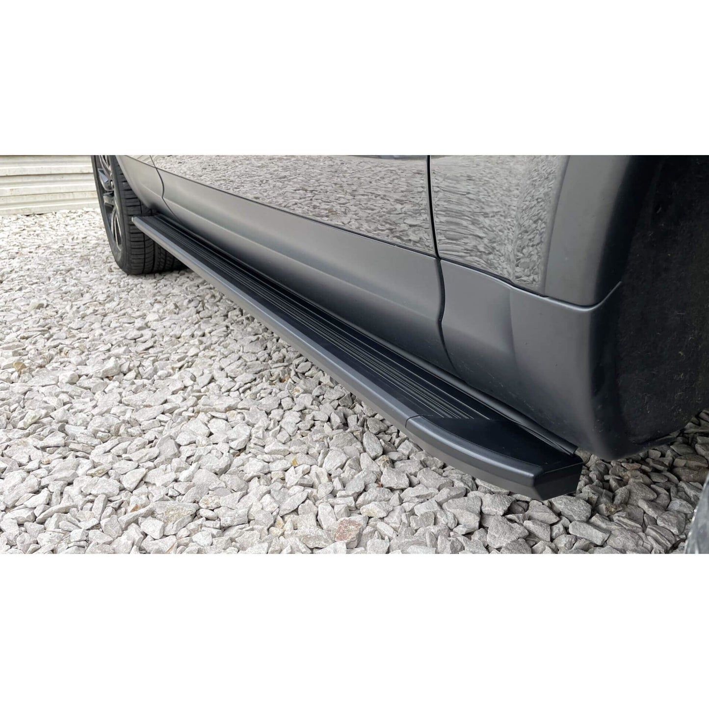 Direct4x4 Side Steps and Bars Orca Side Steps Running Boards for Land Rover Discovery 5 2017+