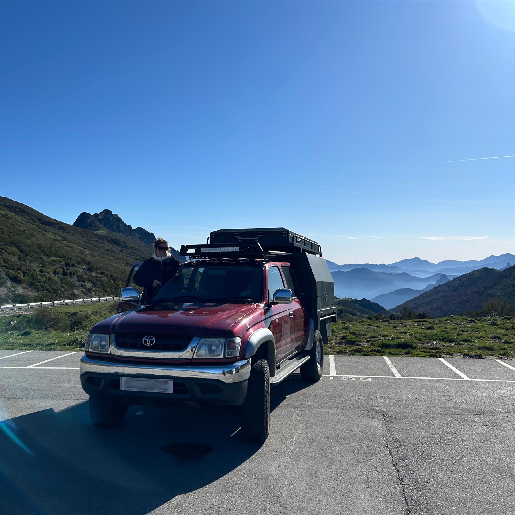Direct4x4 Pickup Truck Hardtop Canopies Expedition Pickup Truck Replacement Flatbed UTE Back with 2-Person Camping Pod