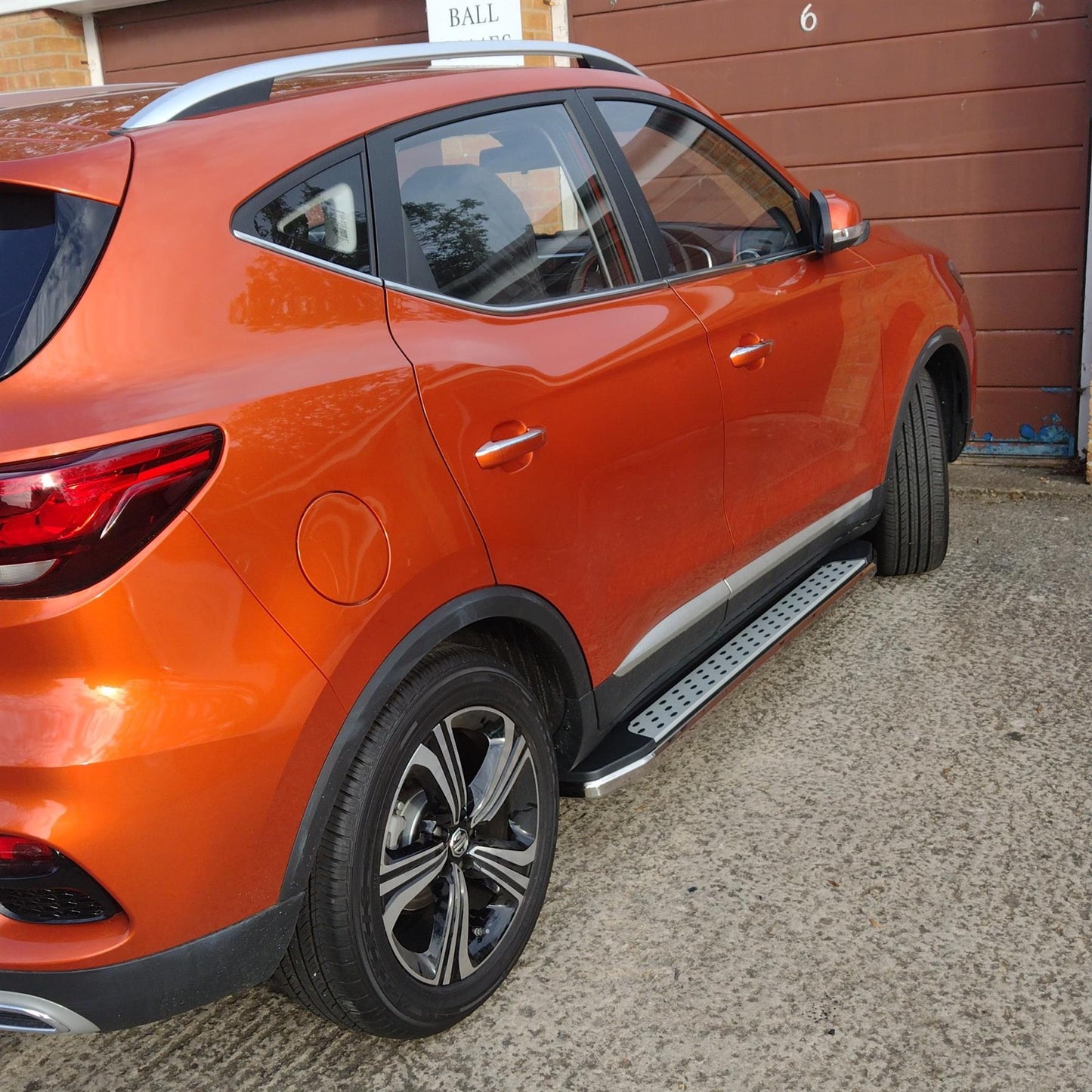 Direct4x4 Side Steps and Bars Freedom Side Steps Running Boards for MG ZS/eZS 2017+