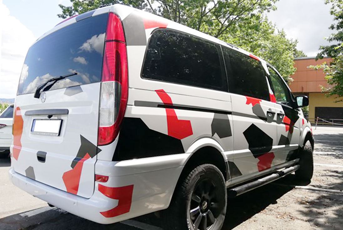 Direct4x4 Side Steps and Bars Black SUS201 Stainless Steel Side Bars + Step Pads for Mercedes Vito/Viano 04-14